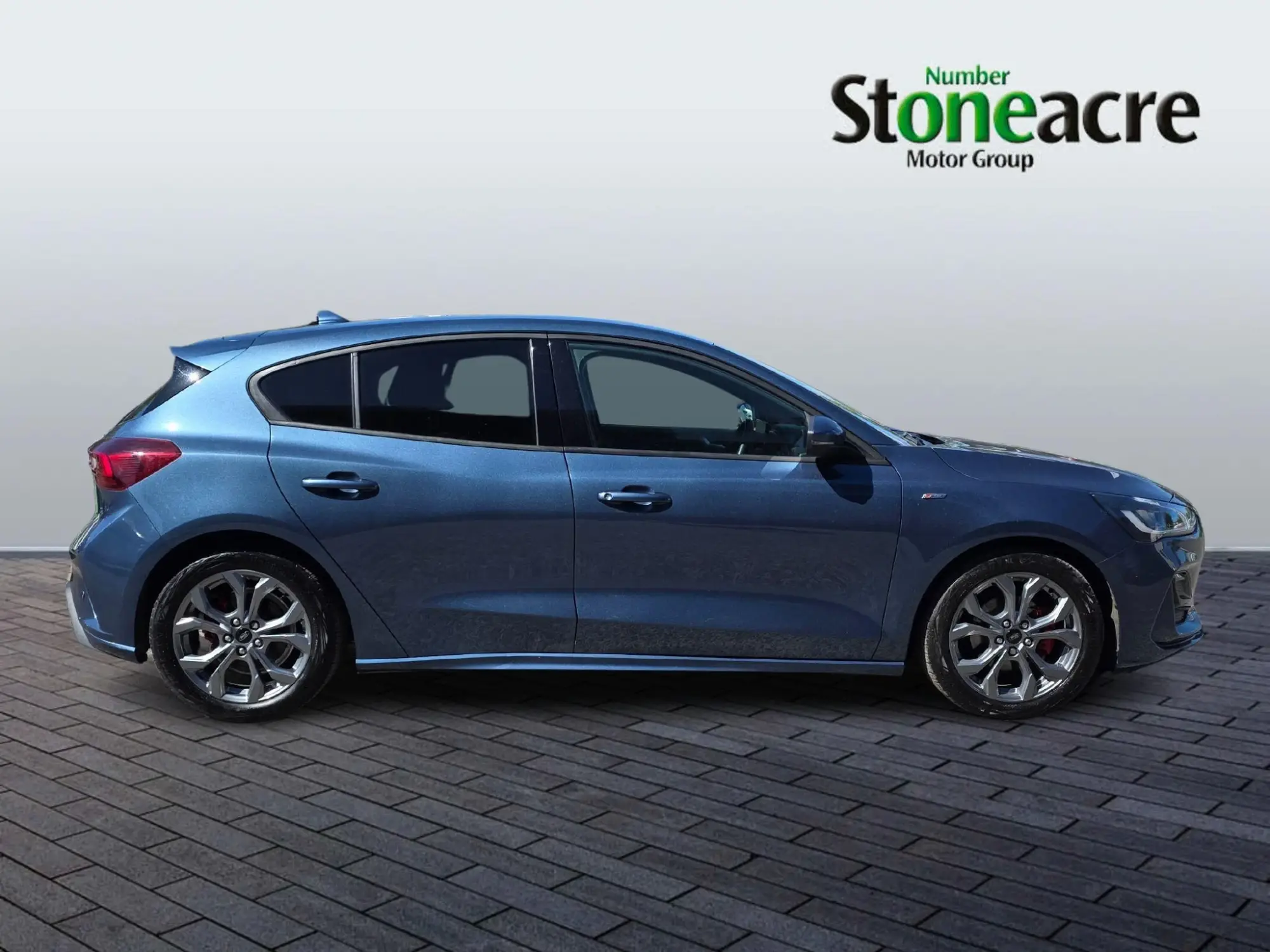 Ford Focus Image 2