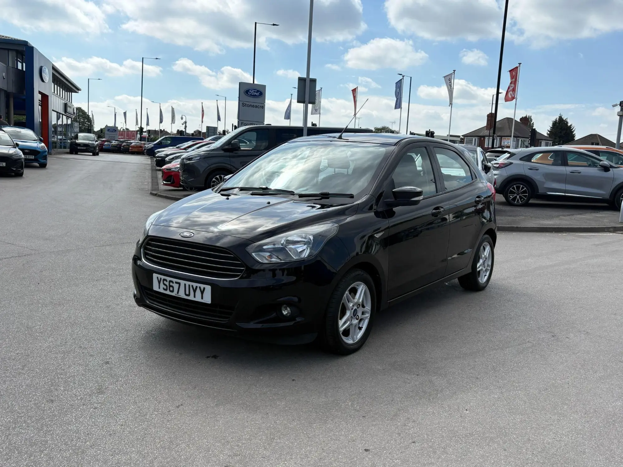 Ford Ka+ 1.2 85 Zetec Black Edition 5dr YS67UYY Image 3