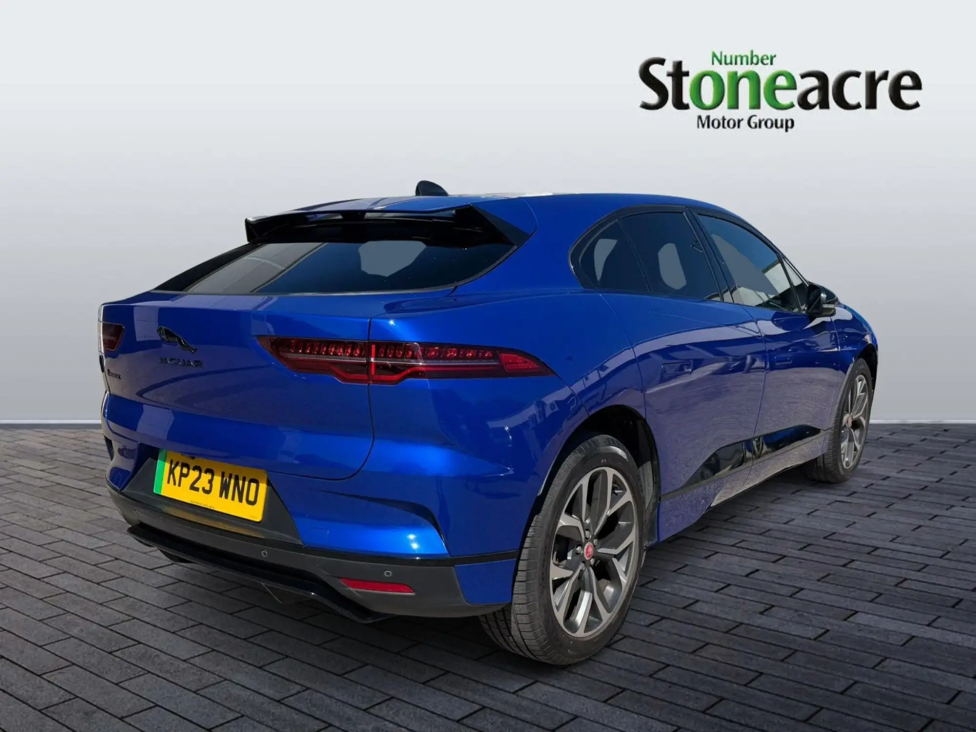 Jaguar i-Pace 400 90kWh HSE Black Auto 4WD 5dr KP23WNO Image 3