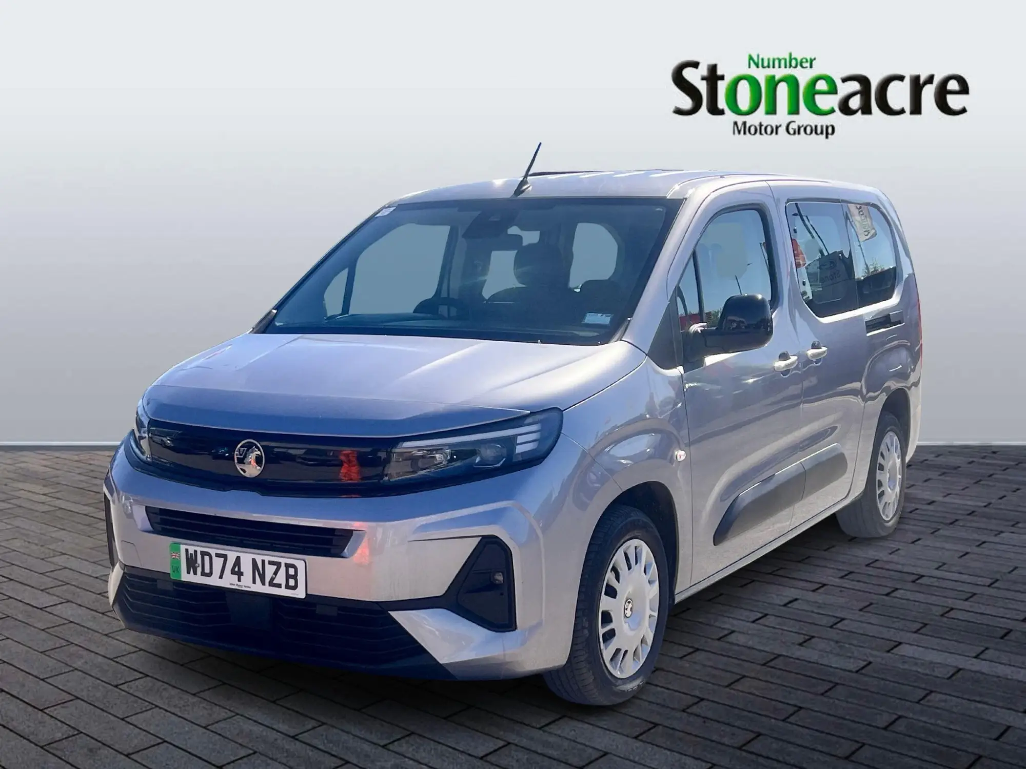 Vauxhall Combo Life Electric 52kWh Design XL MPV Auto 5dr (7.4kW Charger) WD74NZB Image 2