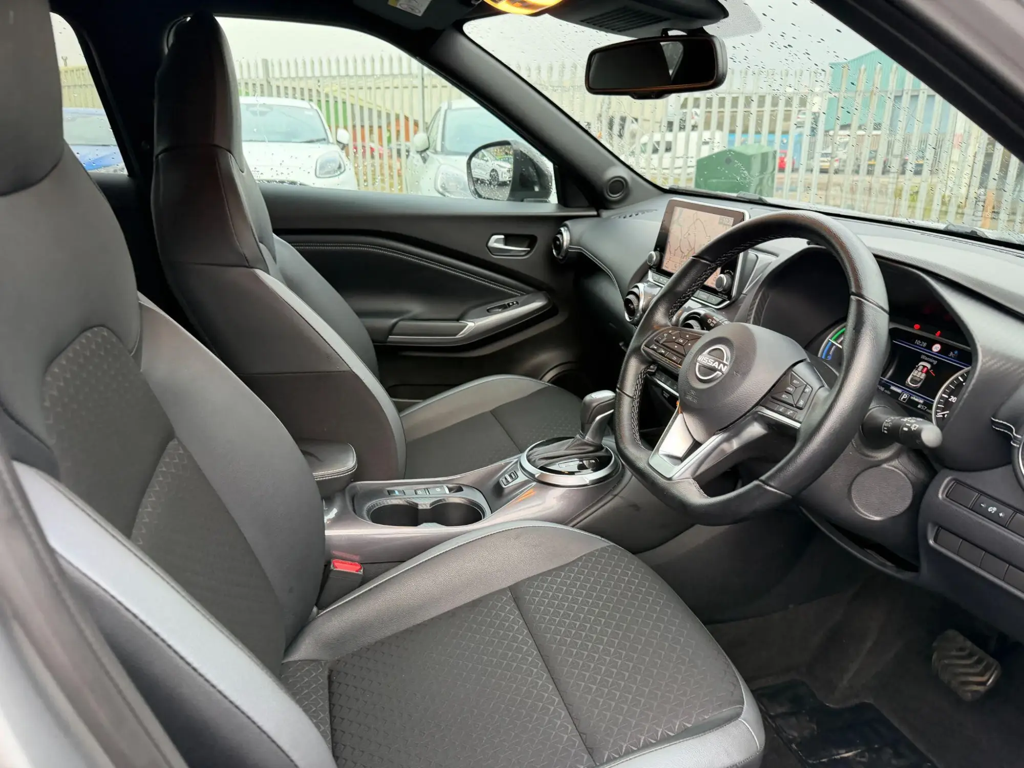 Nissan Juke Hybrid Image 11 Nissan Juke Hybrid Image 11