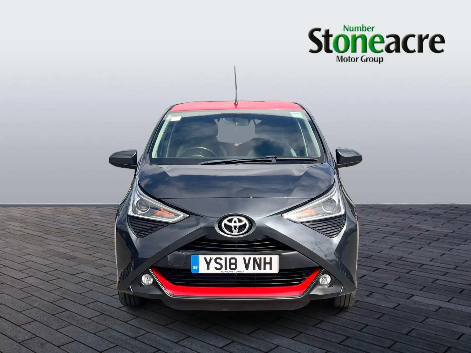 Toyota Aygo 1.0 VVT-i x-press Hatchback 5dr Petrol Manual Euro 6 (71 ps) YS18VNH Image 2