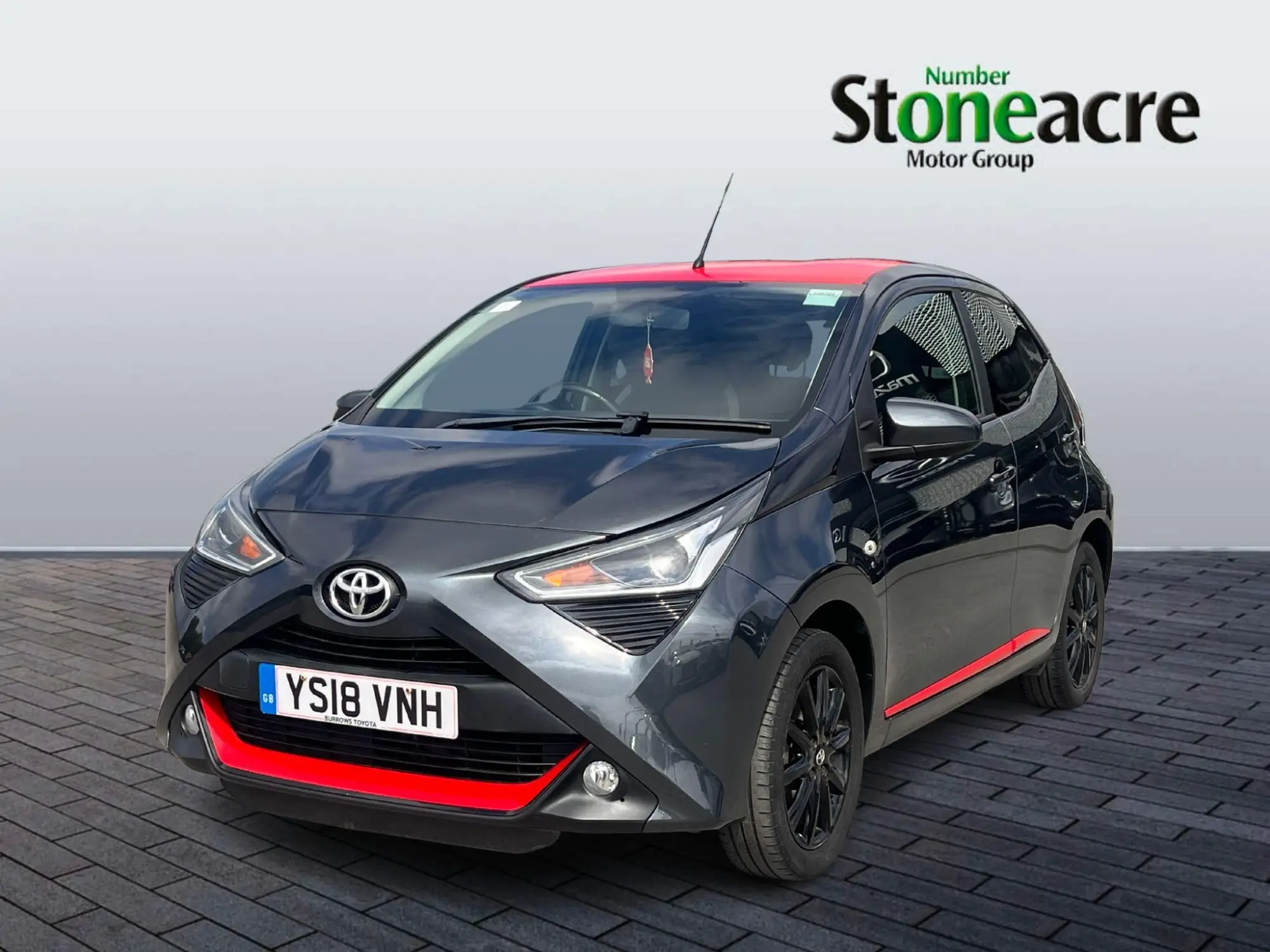 Toyota Aygo 1.0 VVT-i x-press Hatchback 5dr Petrol Manual Euro 6 (71 ps) YS18VNH Image 3