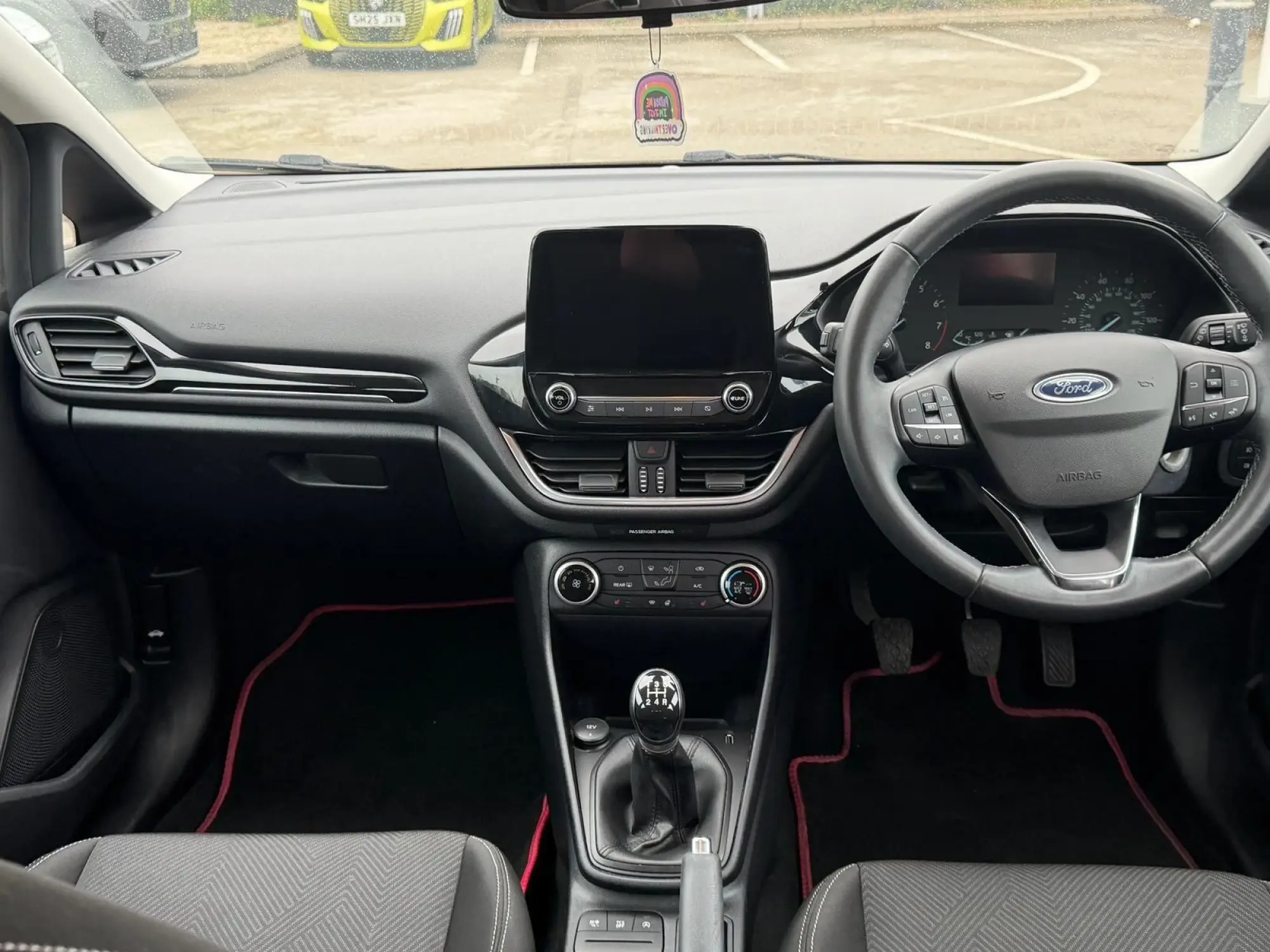 Ford Fiesta Image 16