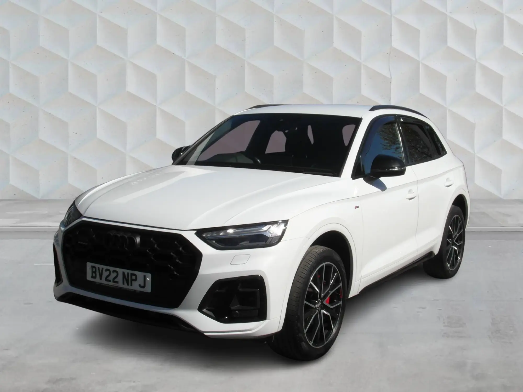 Audi Q5 2.0 TDI 40 Edition 1 S Tronic quattro Euro 6 (s/s) 5dr BV22NPJ Image 3