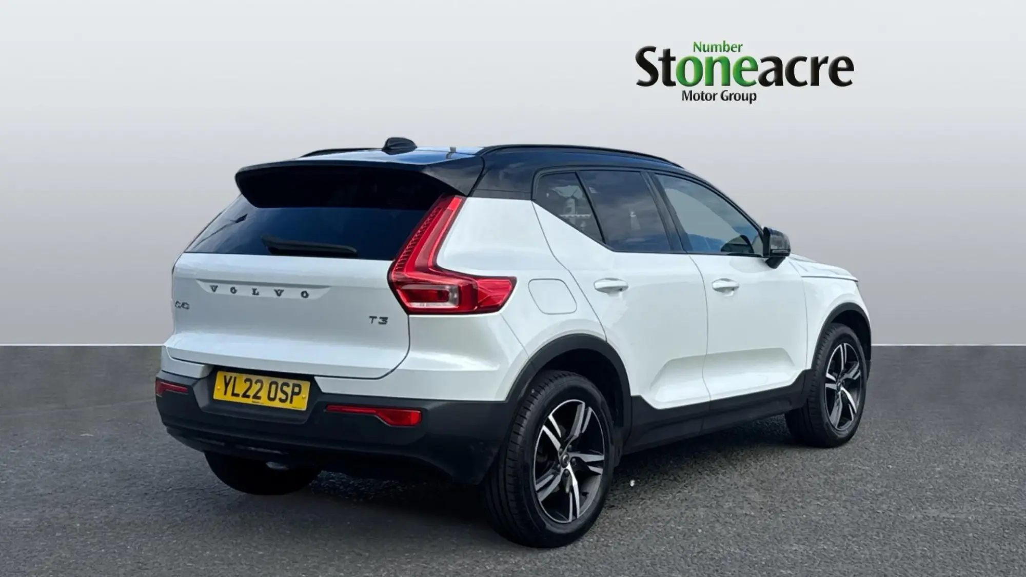 Volvo XC40 Image 2