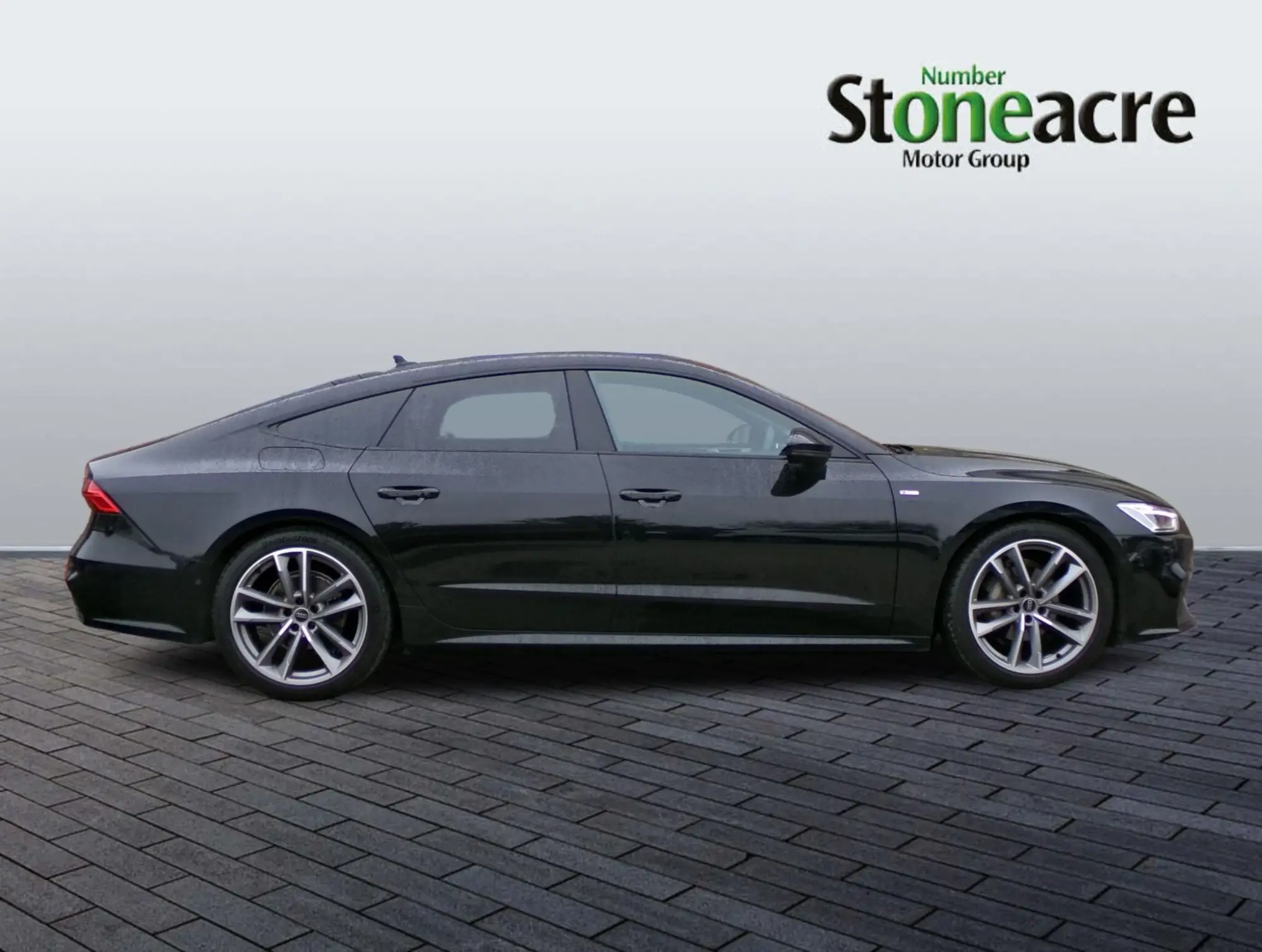 Audi A7 Image 2