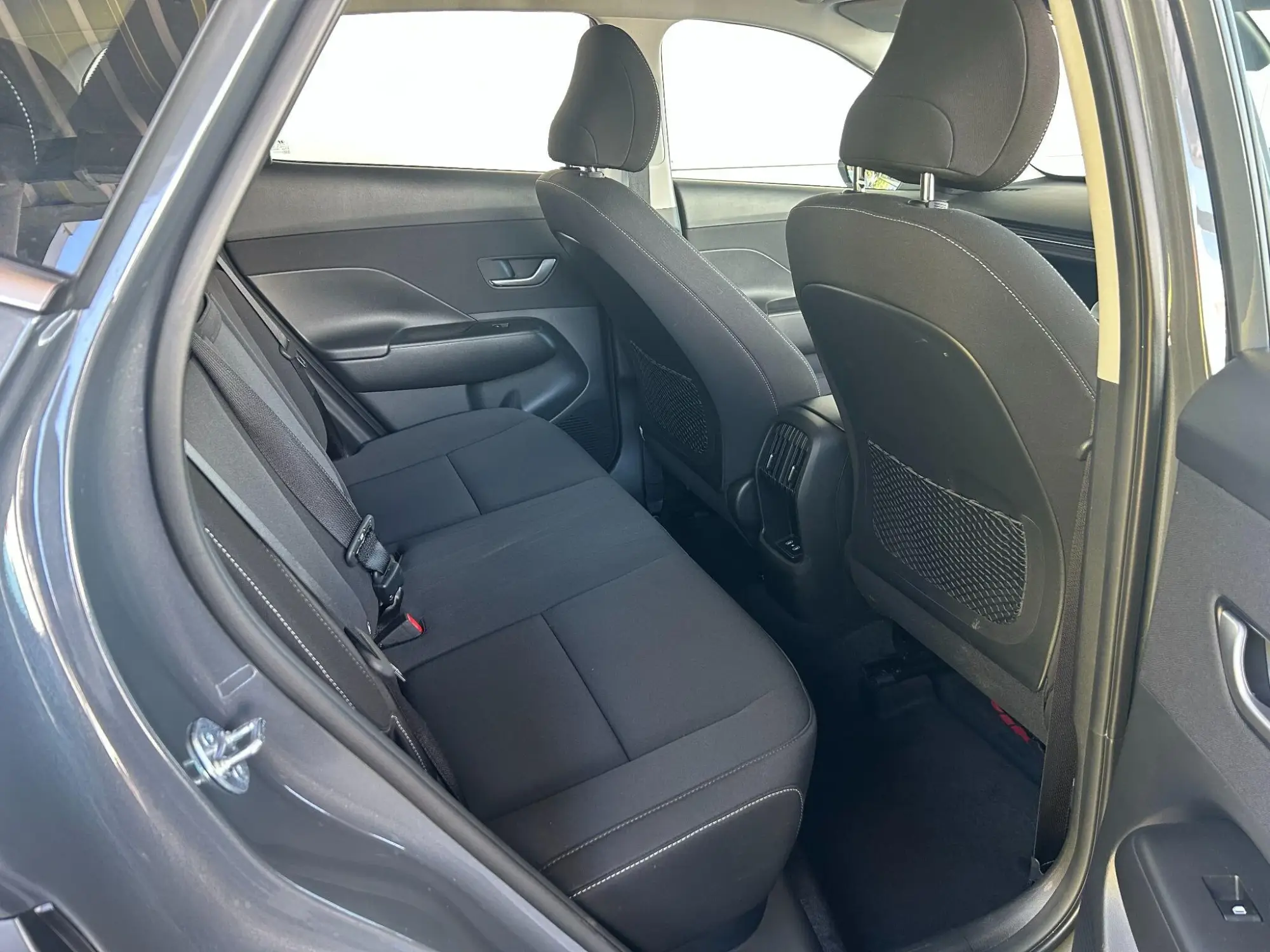 Hyundai KONA Image 30