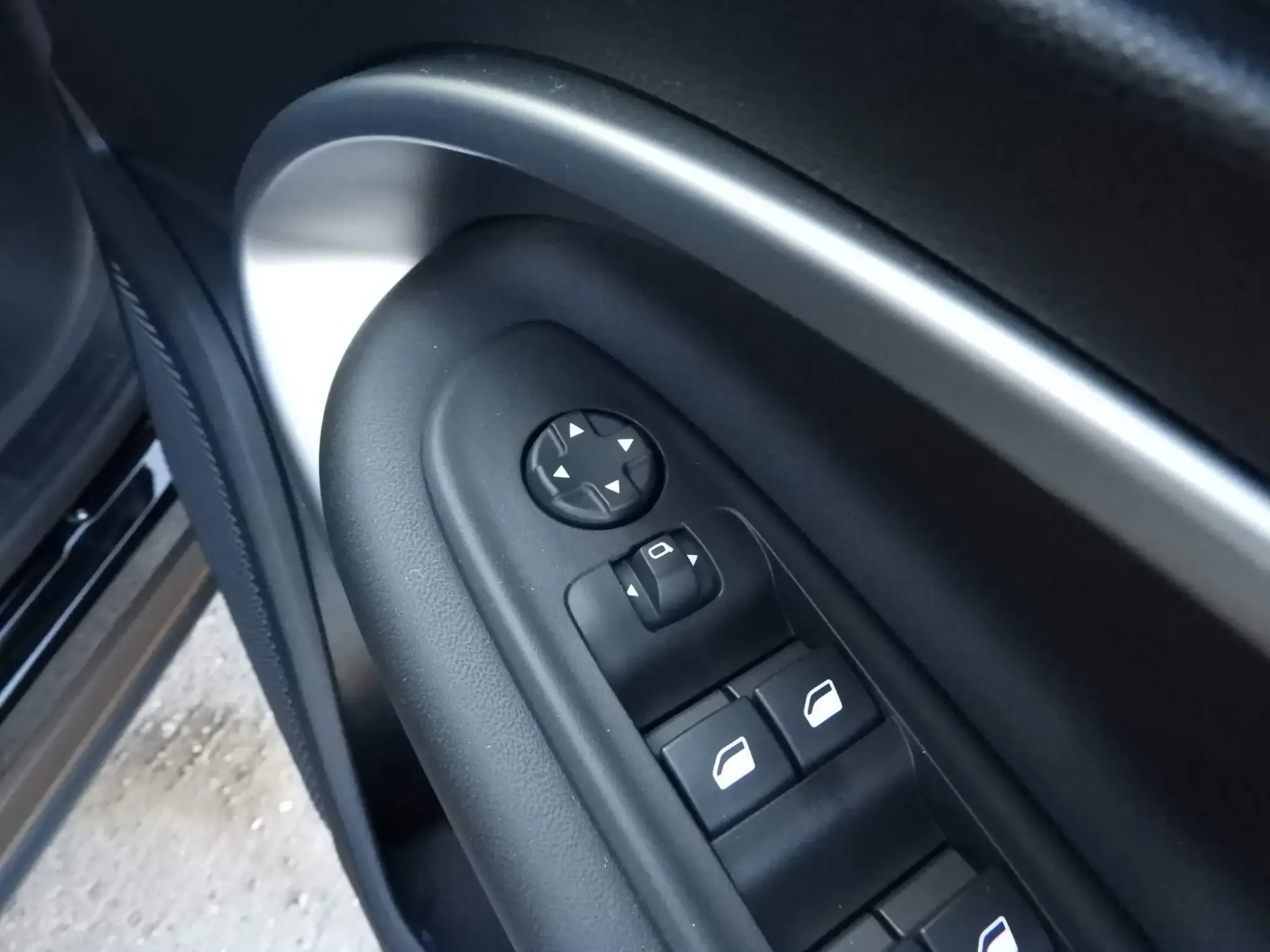 Jeep Avenger Full-Electric Image 33