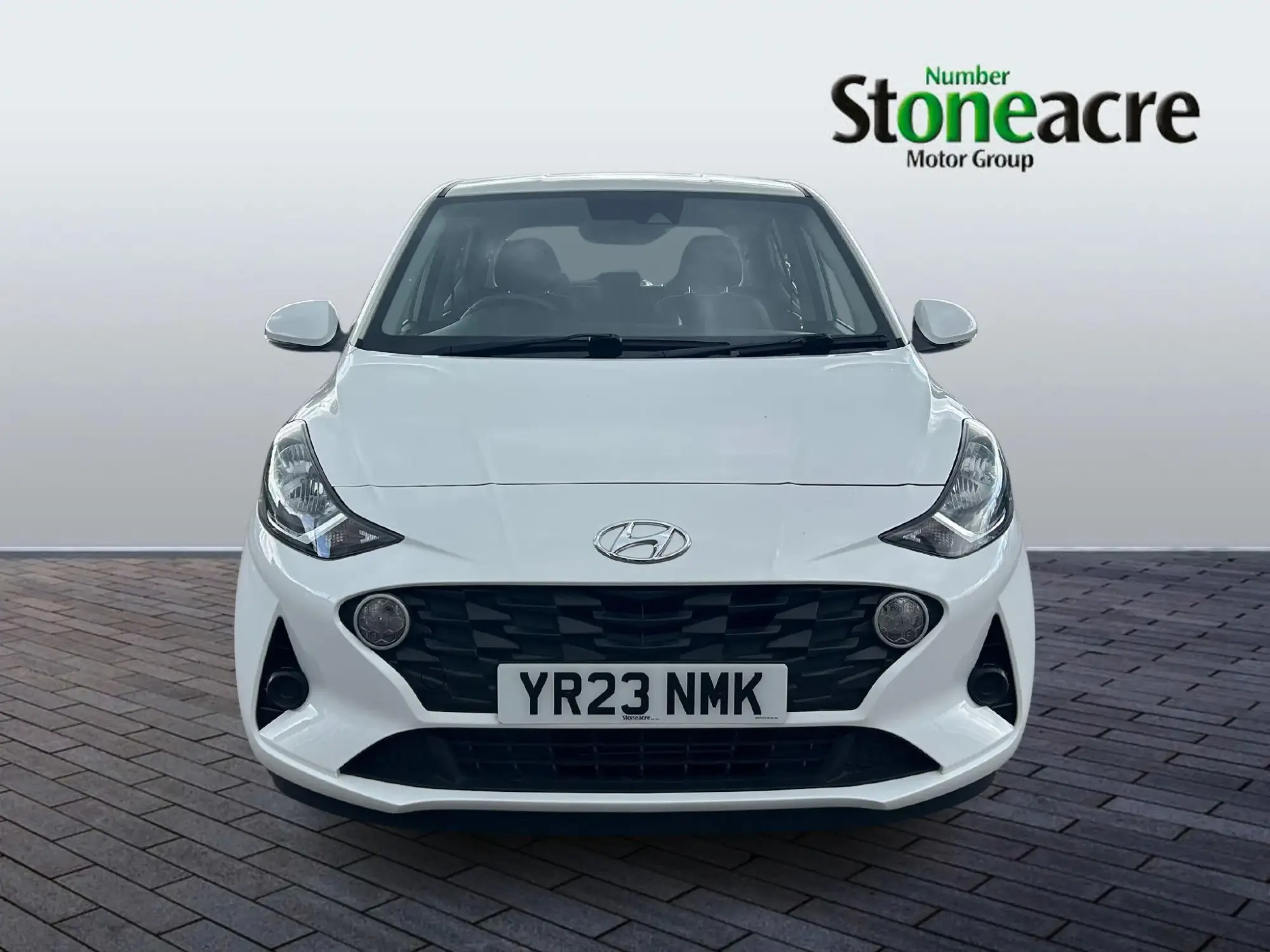 Hyundai i10 Image 2