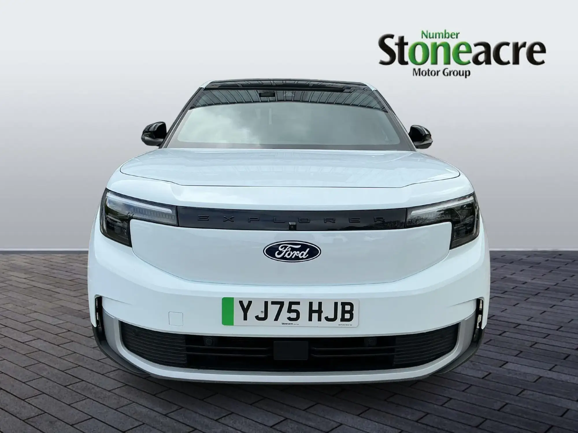 Ford Explorer Extended Range 77kWh Premium Auto 5dr YJ75HJB Image 2