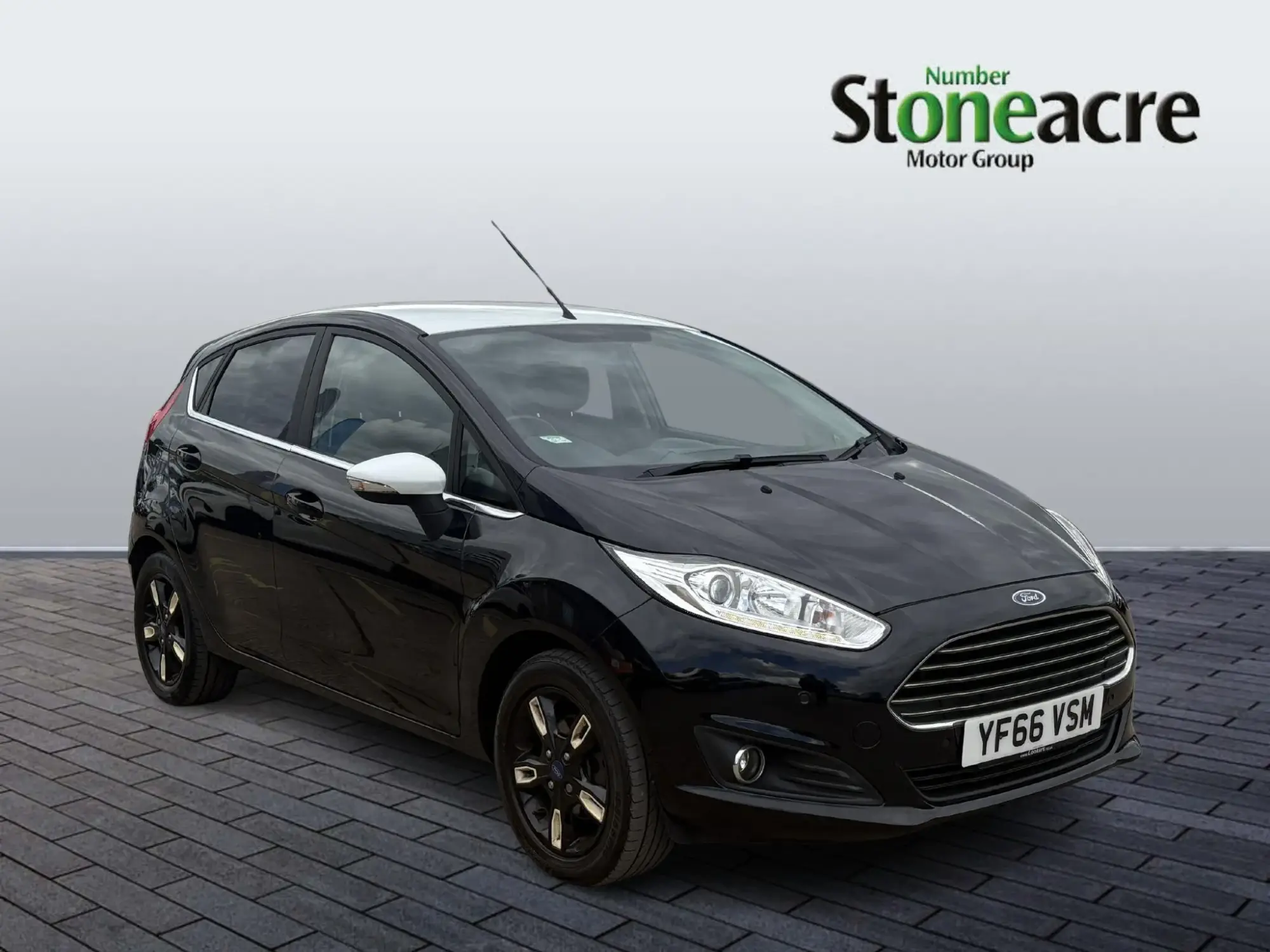 Ford Fiesta 1.0T EcoBoost Zetec Black Edition Euro 6 (s/s) 5dr YF66VSM Image 1