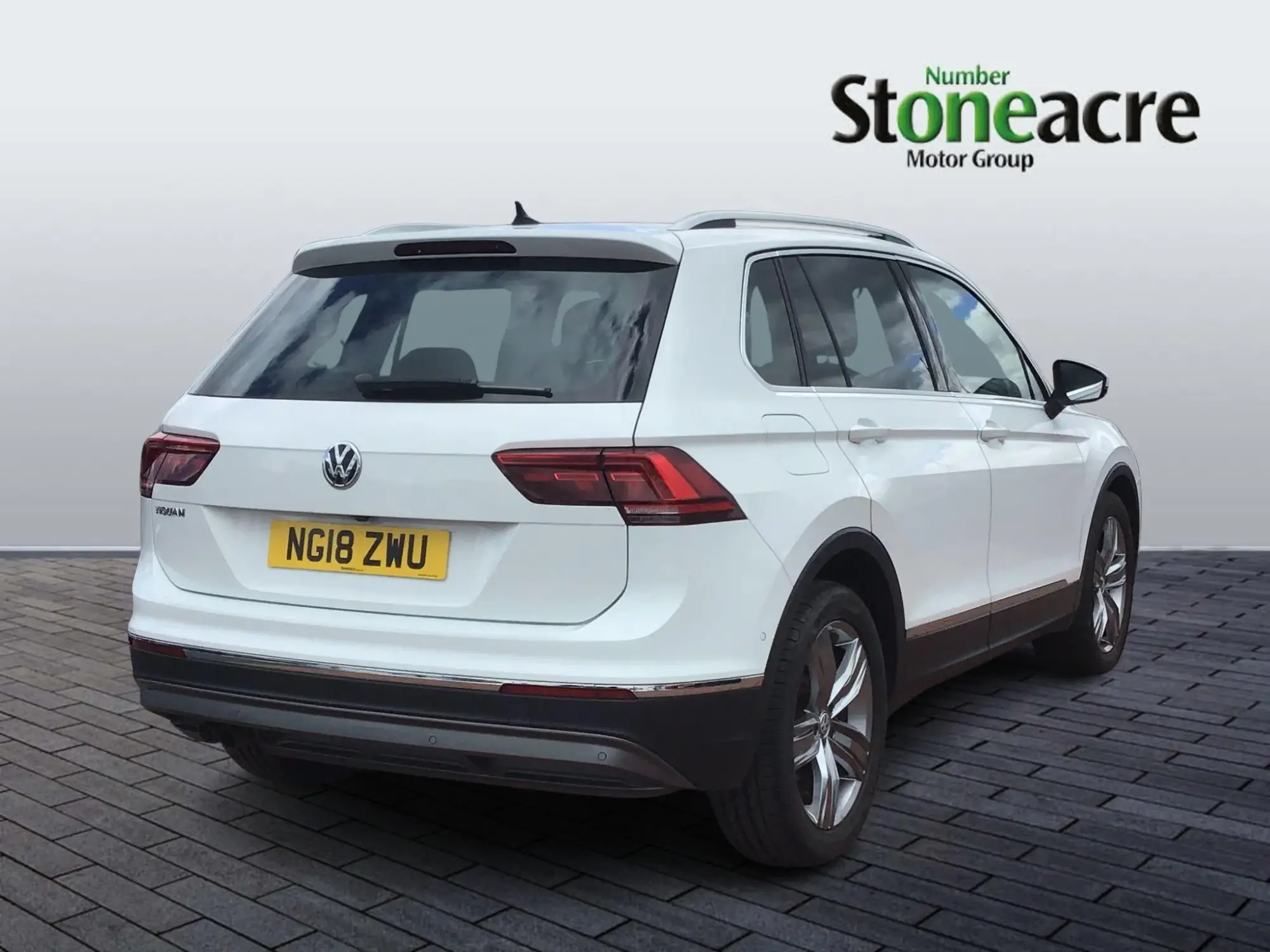 Volkswagen Tiguan 2.0 TDI SEL DSG Euro 6 (s/s) 5dr NG18ZWU Image 3
