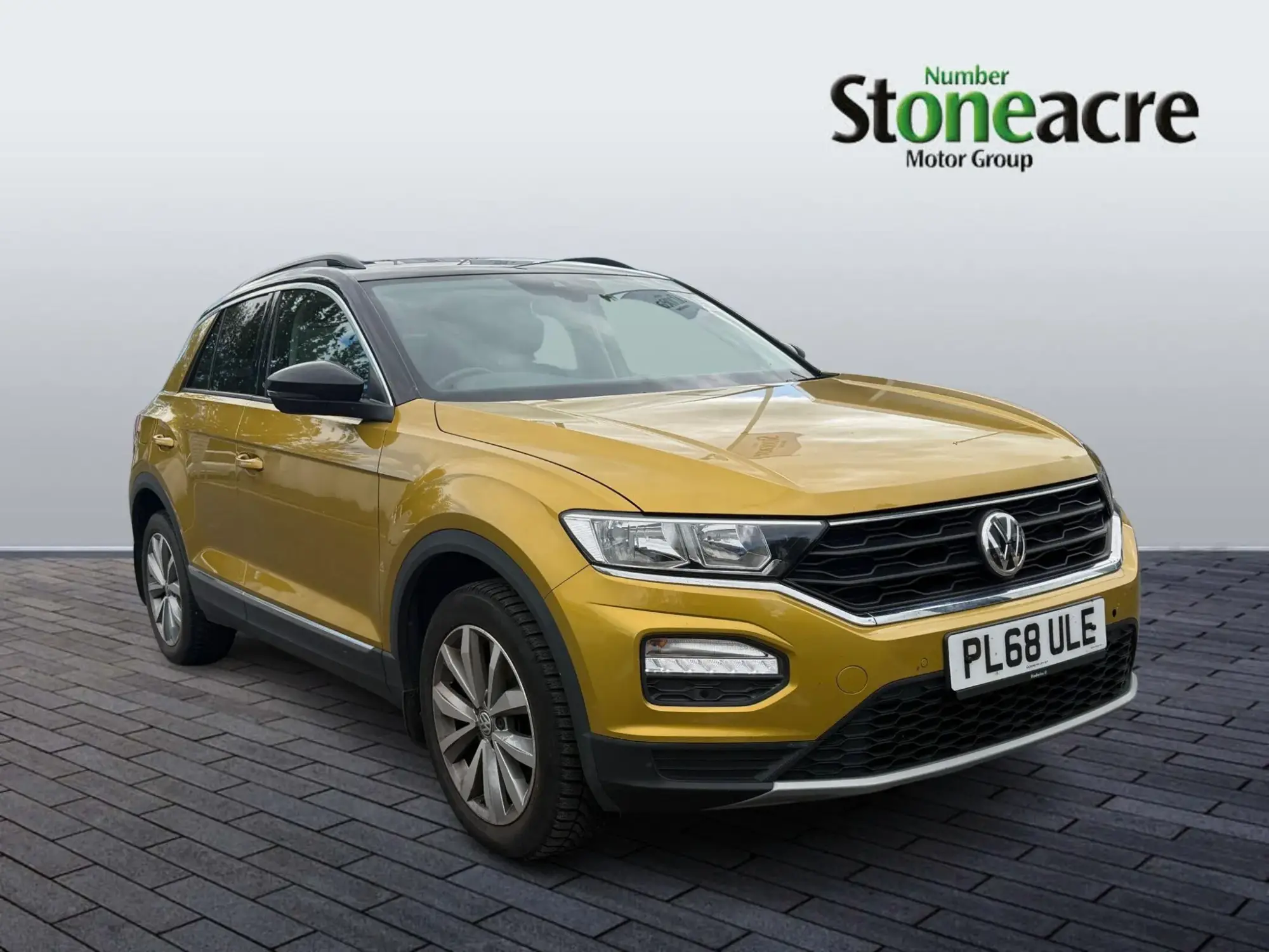 Volkswagen T-Roc Image 1