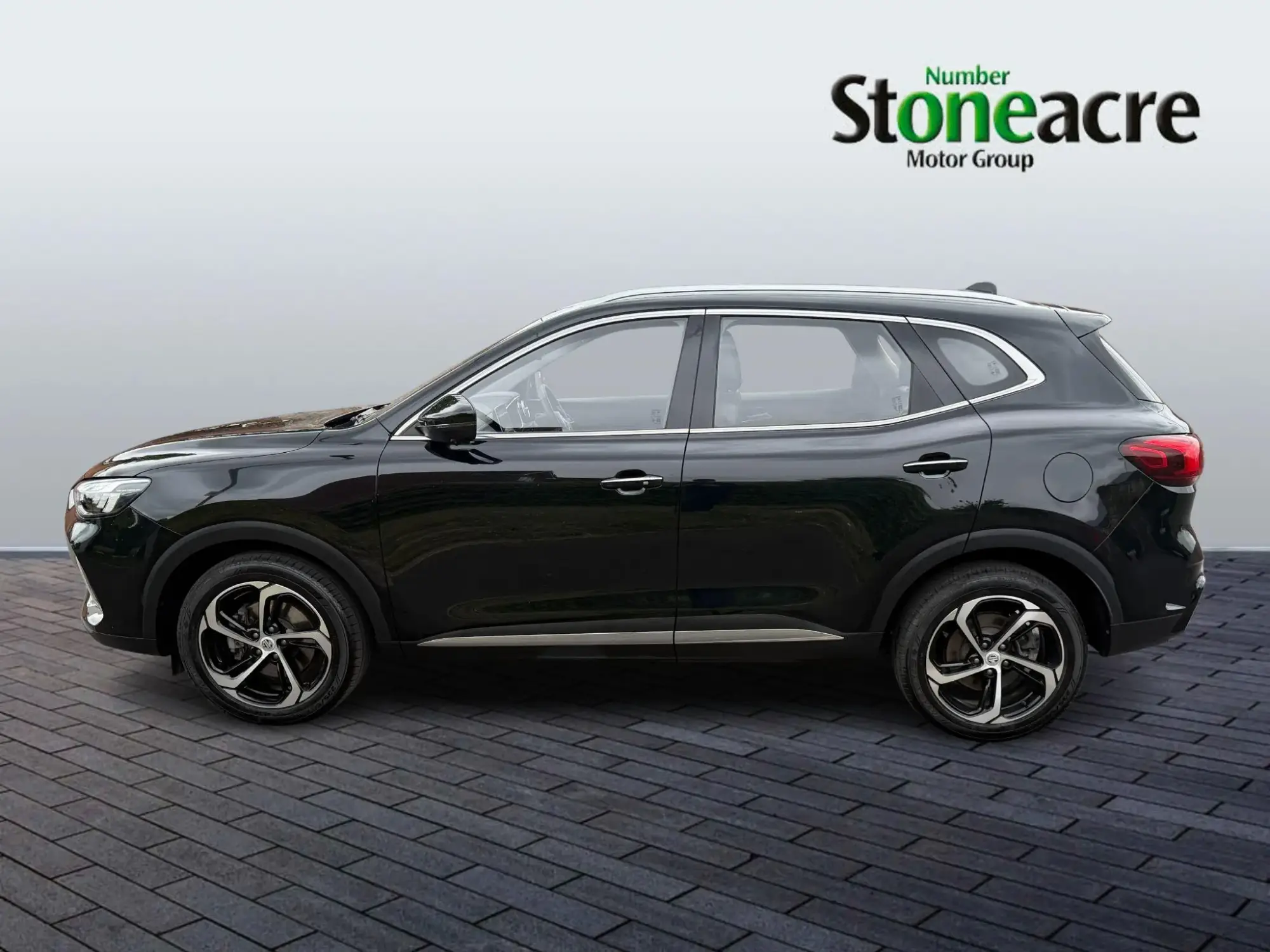 MG HS Plug-in Hybrid Image 8 MG HS Plug-in Hybrid Image 8
