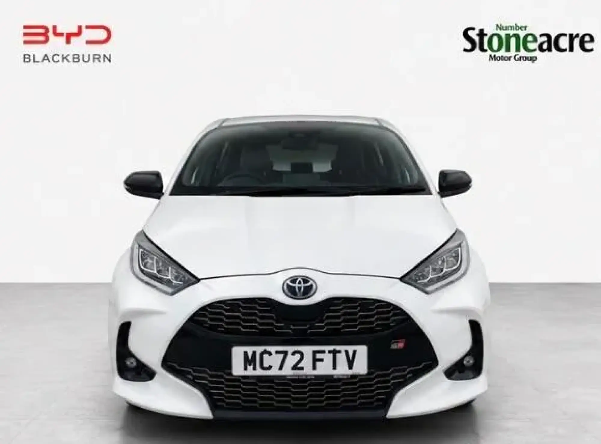 Toyota Yaris Image 2