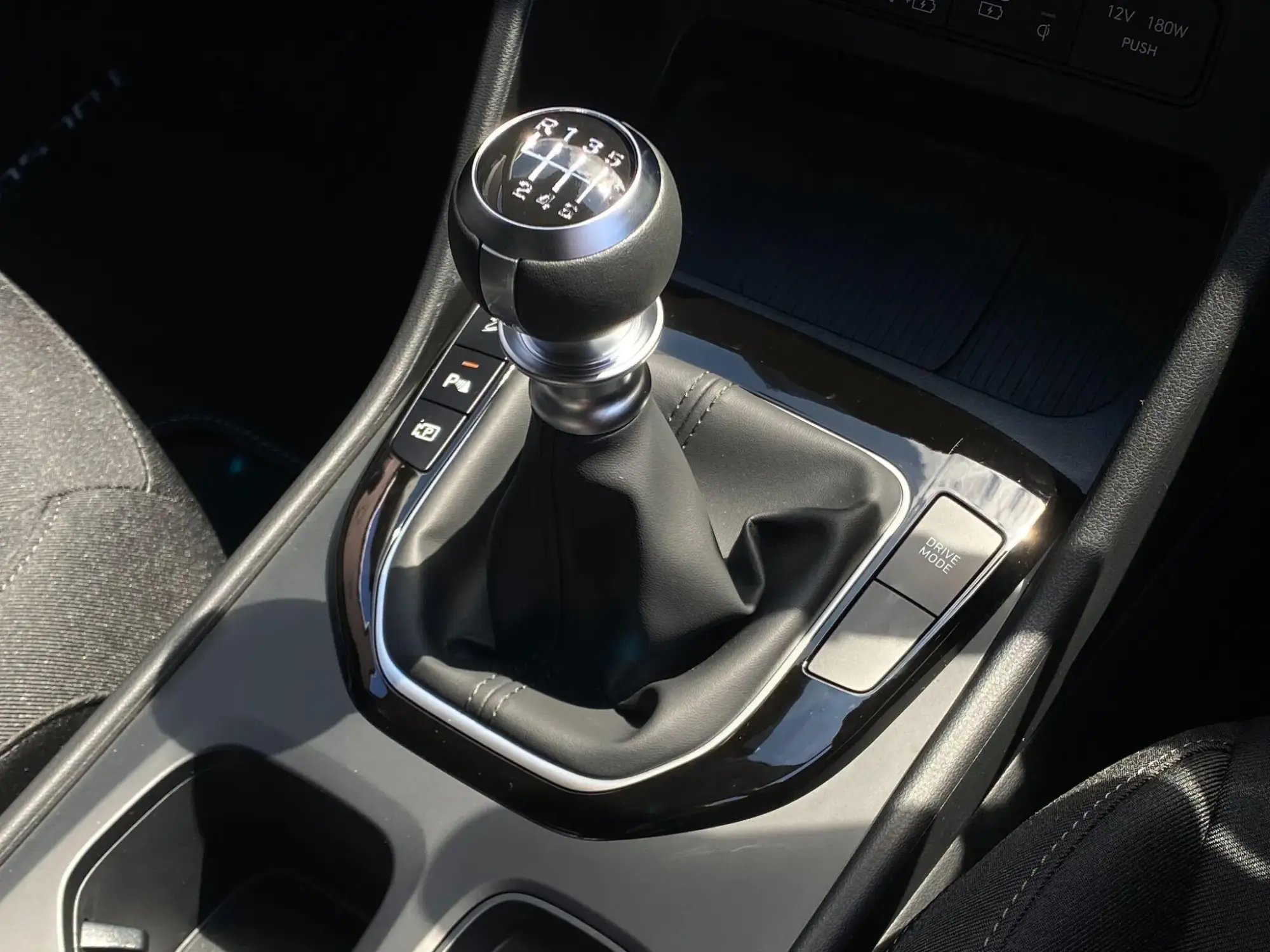 Hyundai TUCSON Image 11