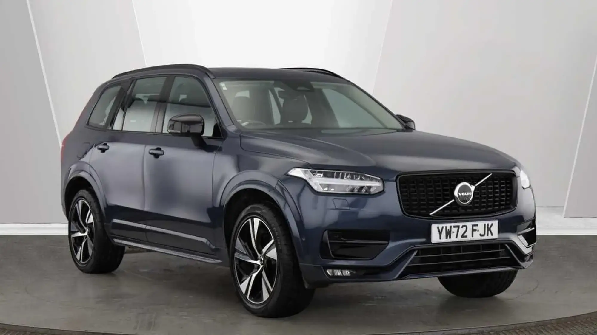 Volvo XC90 2.0 B5D [235] Plus Dark 5dr AWD Geartronic YW72FJK Image 1