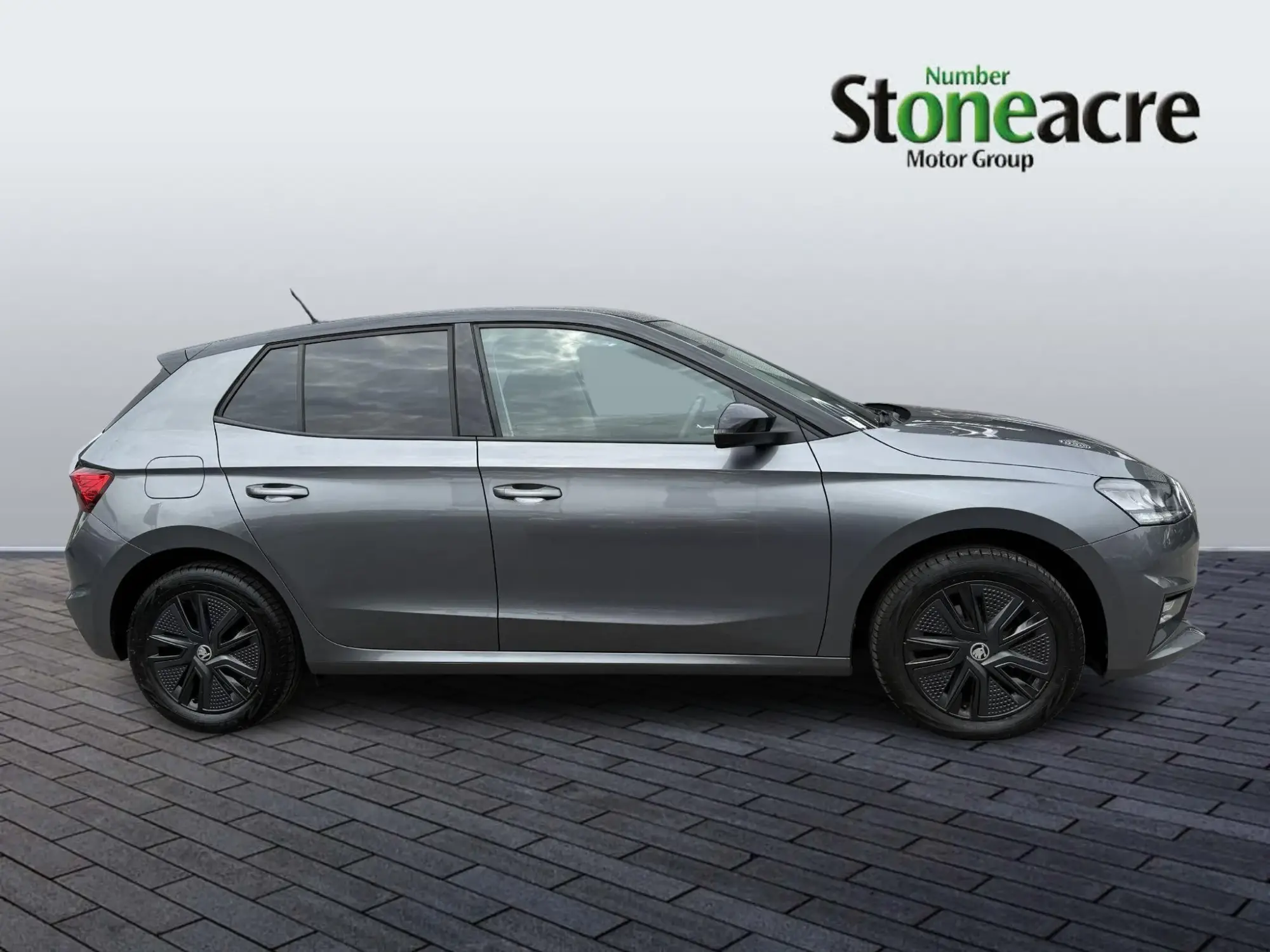 Skoda Fabia 1.0 TSI Colour Edition Euro 6 (s/s) 5dr YH22NXD Image 2