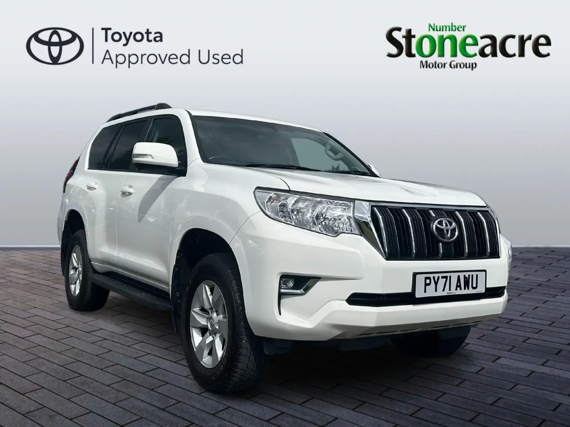 Toyota Land Cruiser Image 1