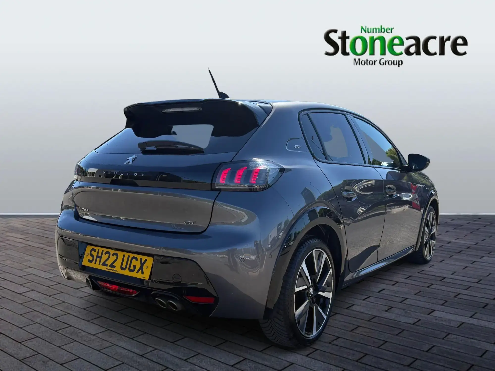 Peugeot 208 Image 3
