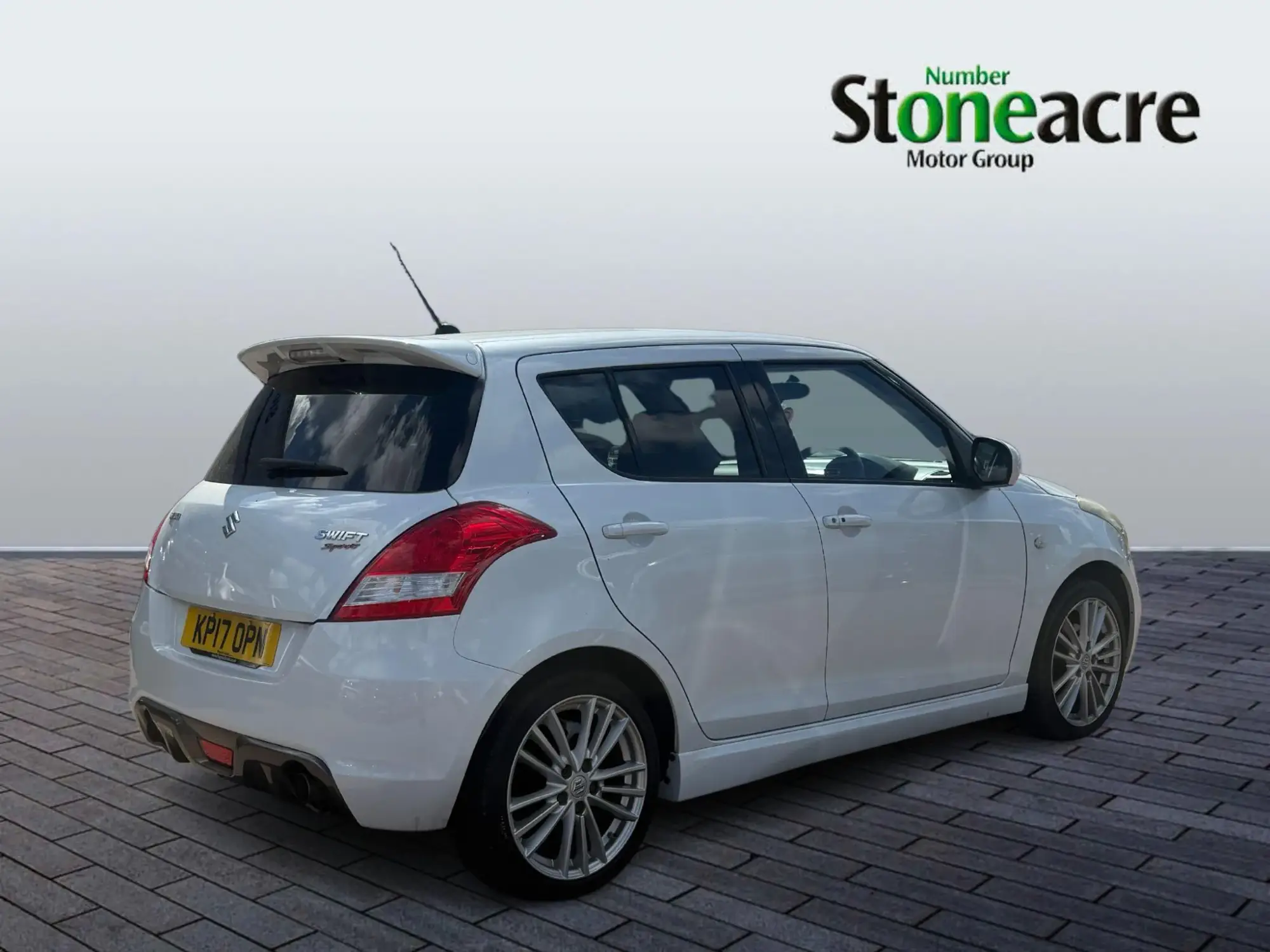 Suzuki Swift Sport 1.6 Sport Hatchback 5dr Petrol Manual Euro 6 (SNav) (136 ps) KP17OPN Image 3