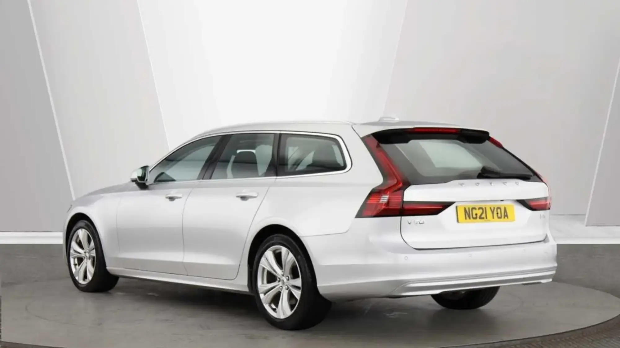 Volvo V90 Image 3