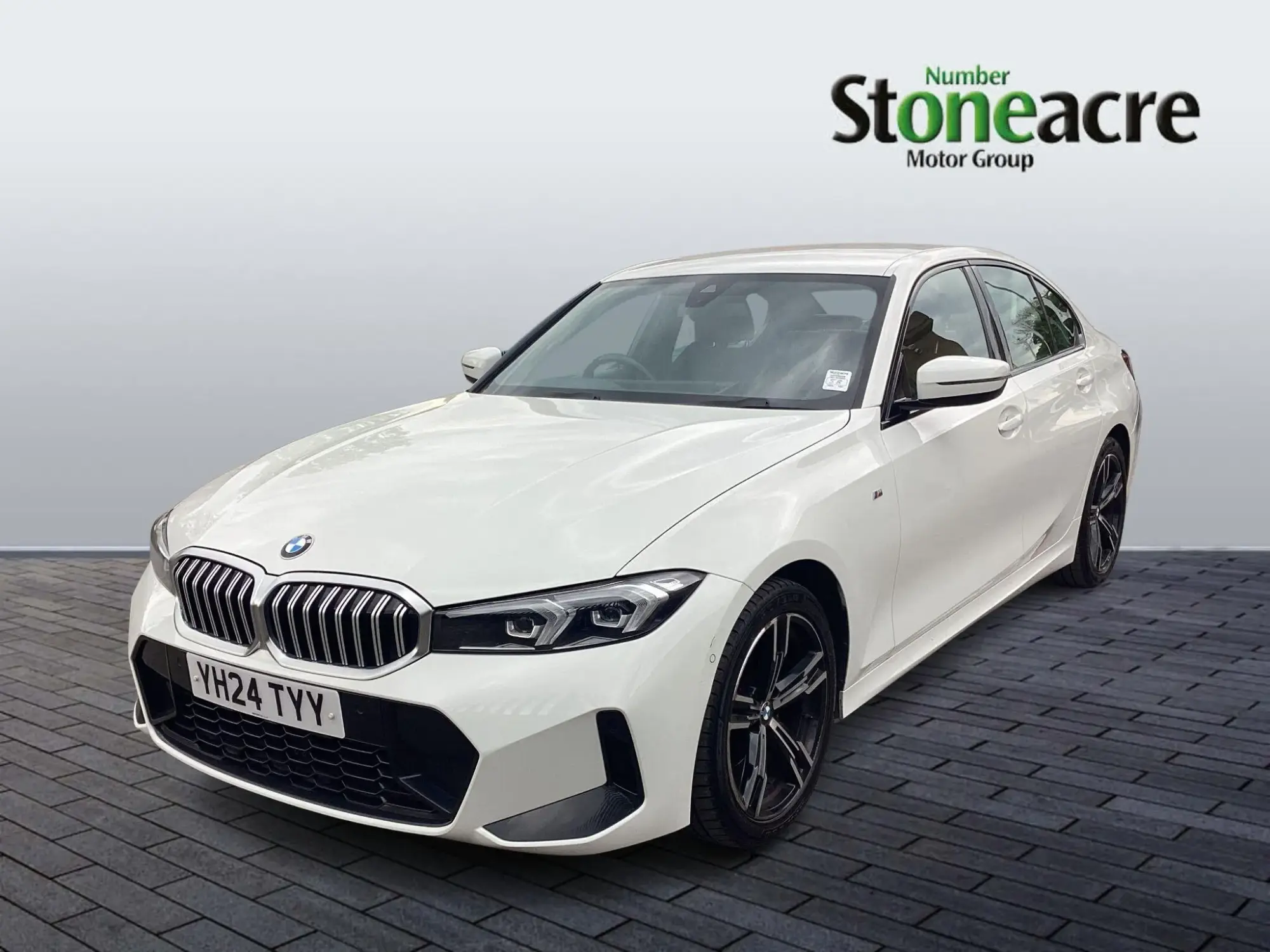 BMW 3 Series 2.0 320i M Sport Auto Euro 6 (s/s) 4dr YH24TYY Image 2