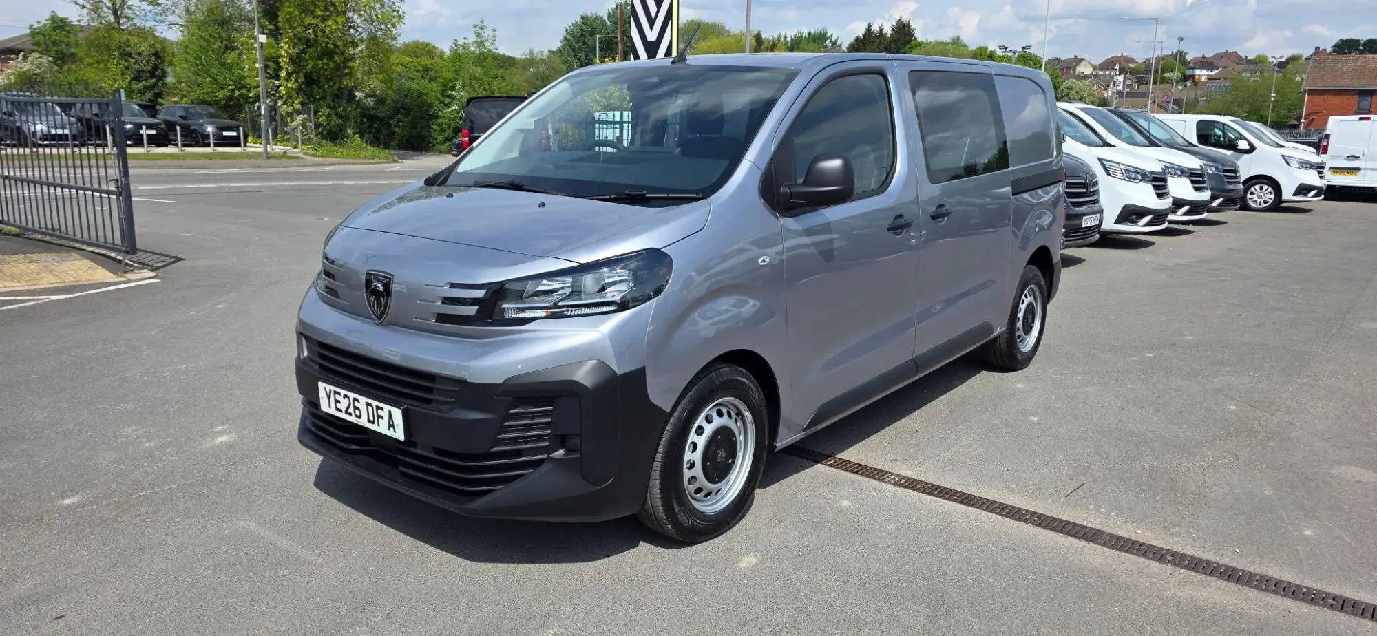 Peugeot Expert 2.2 Professional M Euro 6 (s/s) 6dr YE26DFA Image 3