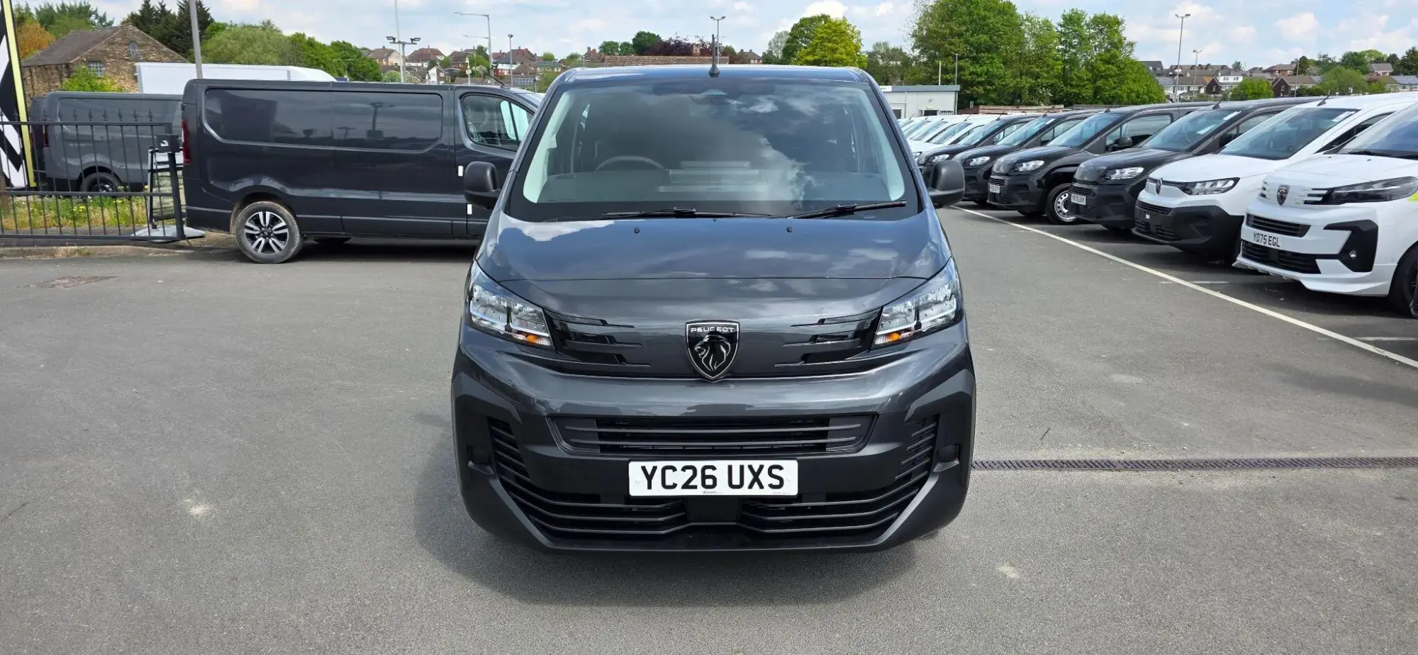 Peugeot Expert 2.2 Professional M Euro 6 (s/s) 6dr YC26UXS Image 2