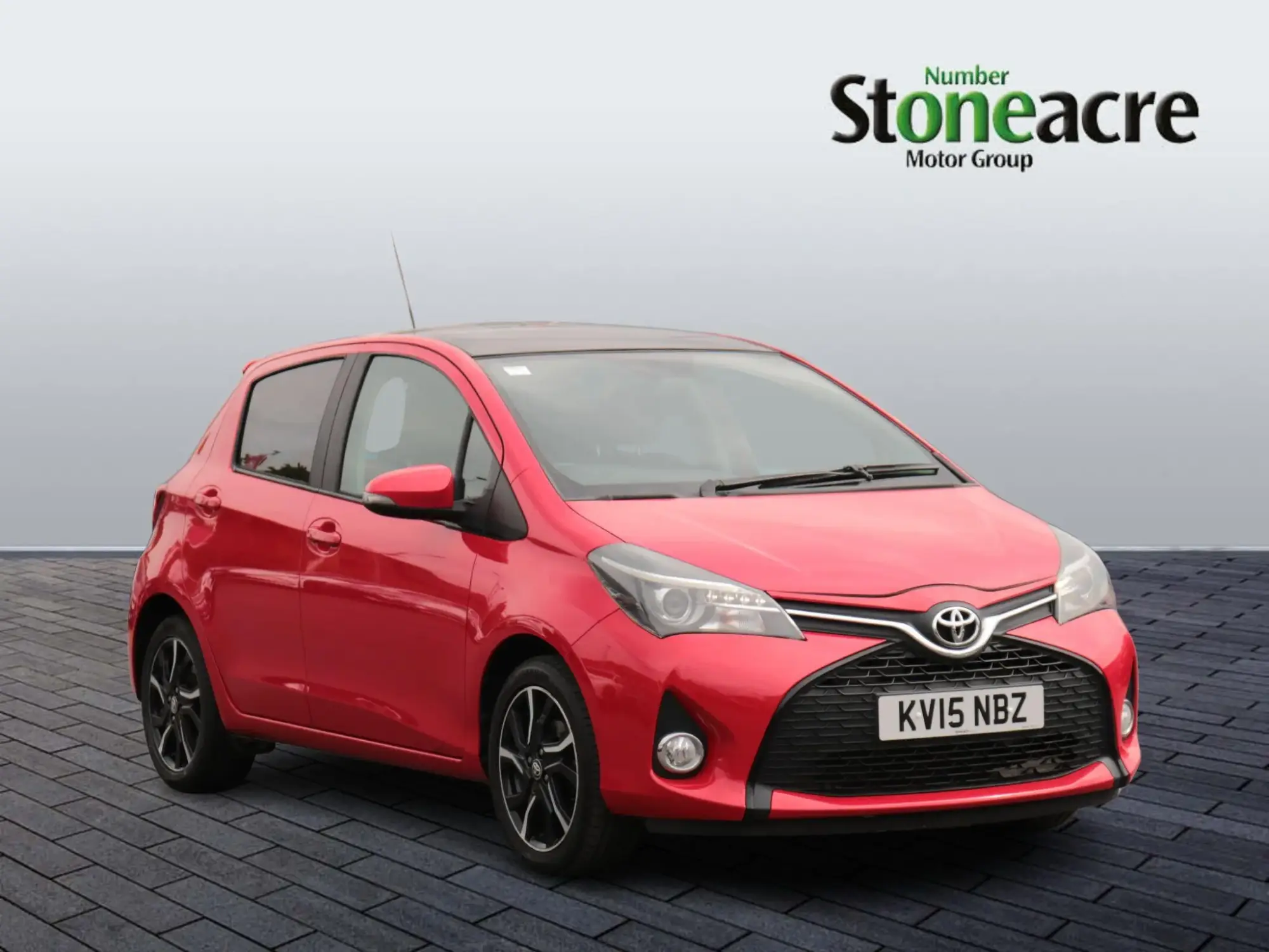 Toyota Yaris 1.33 VVT-i Sport 5dr KV15NBZ Image 1