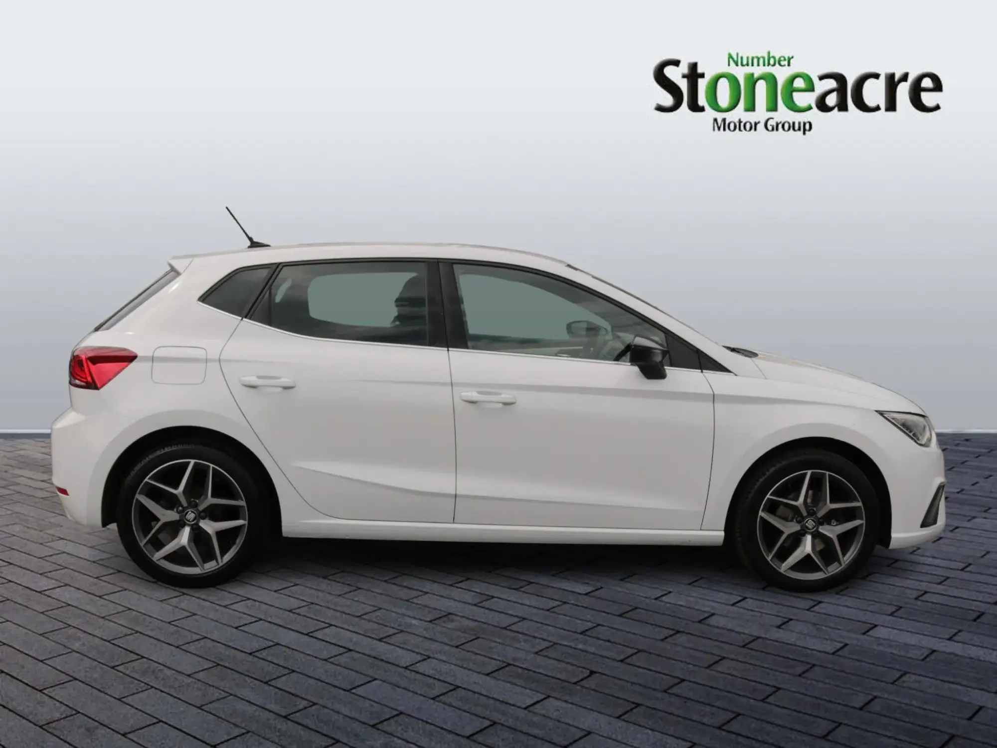 SEAT Ibiza 1.0 TSI XCELLENCE Euro 6 (s/s) 5dr FL71EUC Image 2