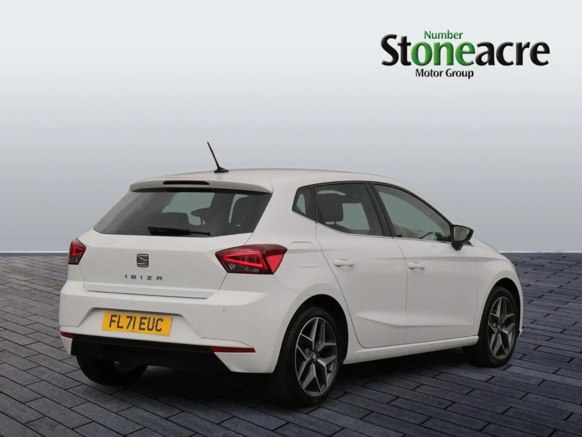 SEAT Ibiza 1.0 TSI XCELLENCE Euro 6 (s/s) 5dr FL71EUC Image 3