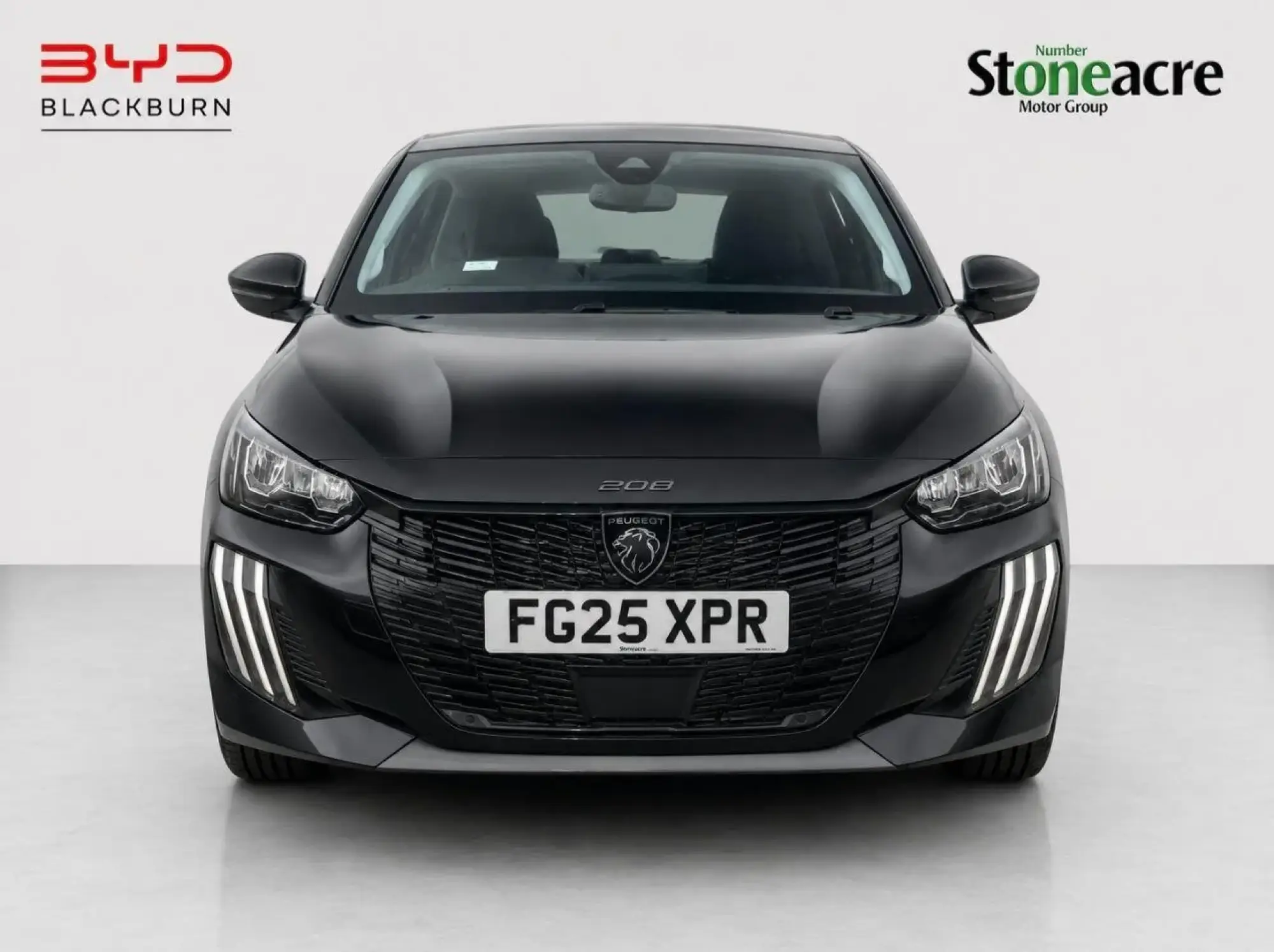 Peugeot 208 Image 2
