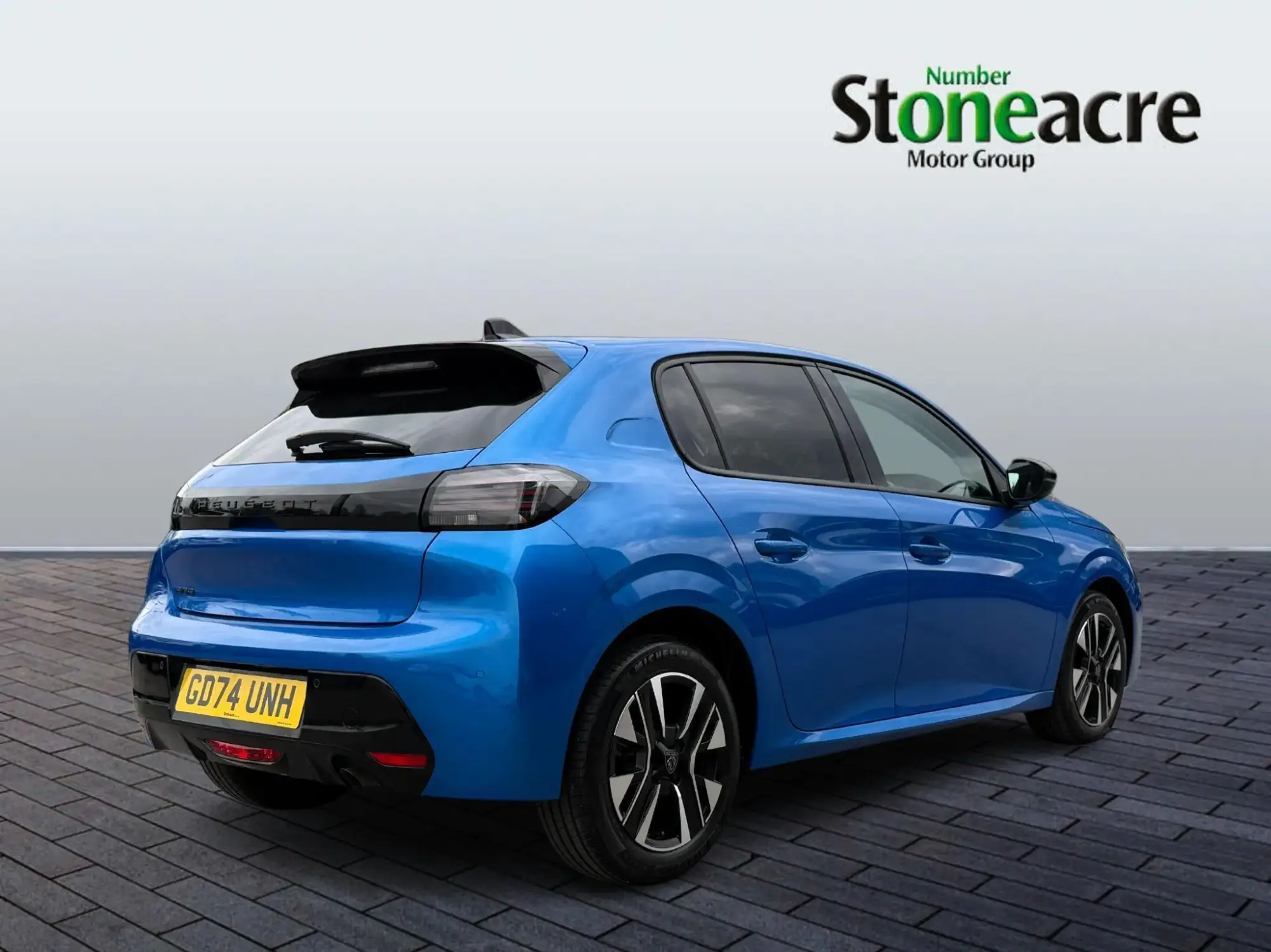 Peugeot 208 Image 3