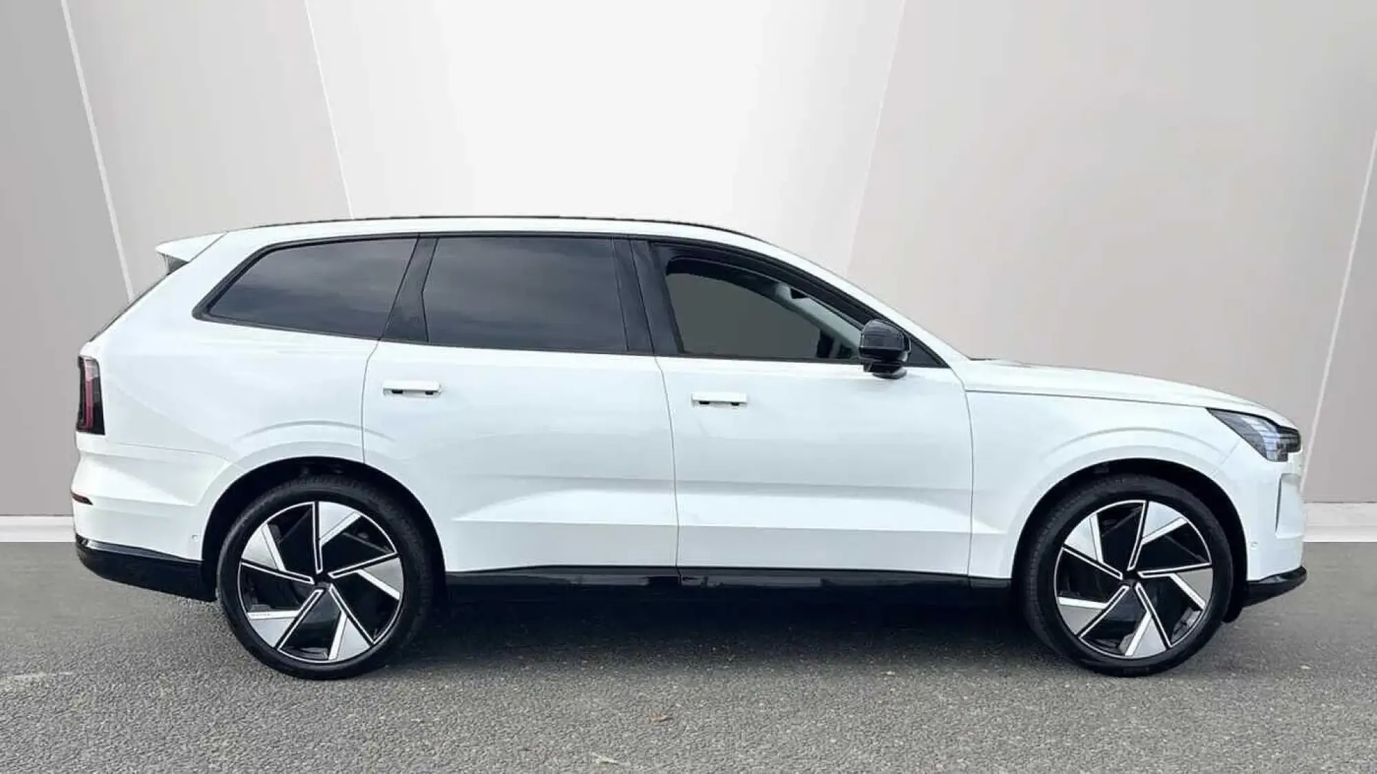 Volvo EX90 Twin Performance 111kWh Ultra Auto 4WD 5dr NU75BOH Image 3