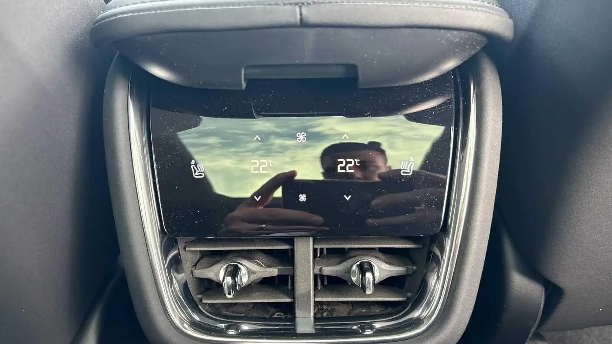 Volvo EX90 Image 21