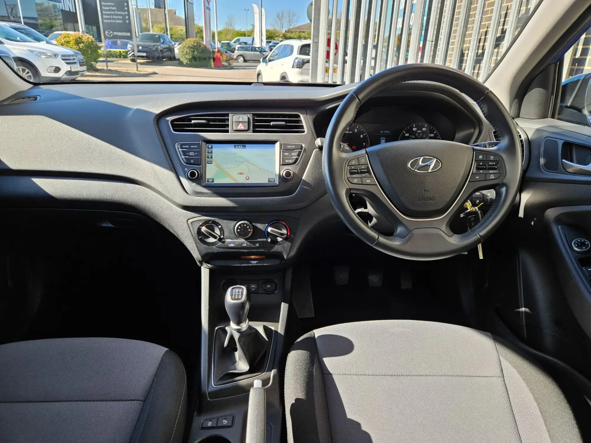Hyundai i20 Image 11