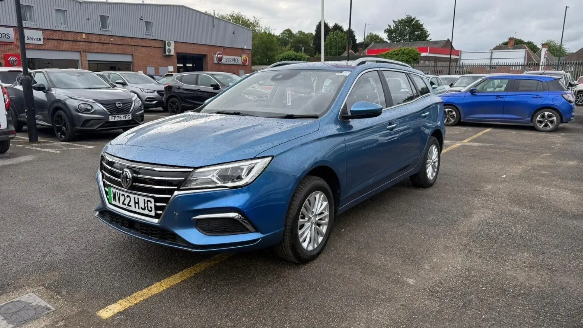 MG 5 EV 115kW Exclusive EV 61kWh 5dr Auto WV22HJG Image 2
