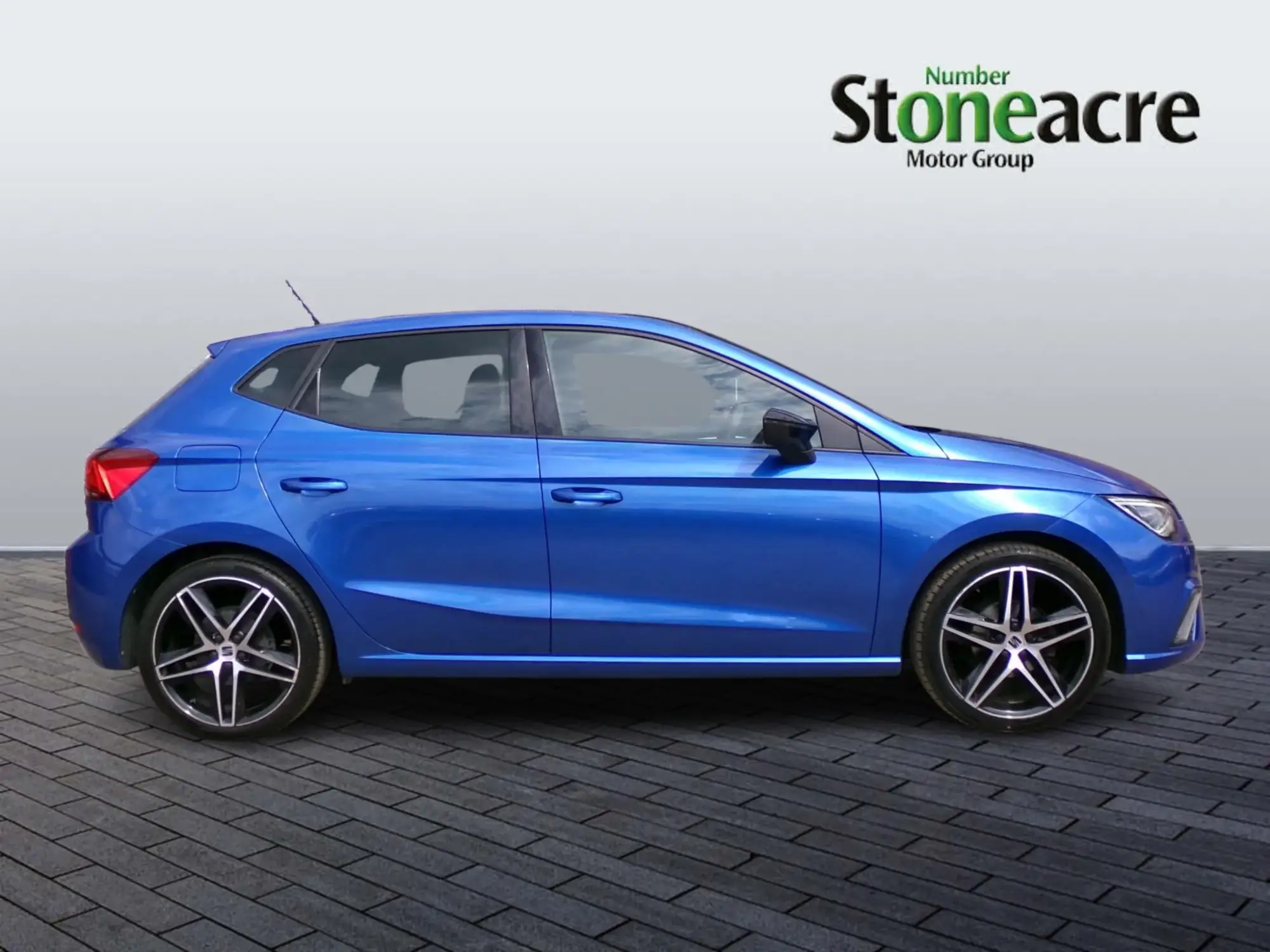 SEAT Ibiza 1.0 TSI FR Edition Euro 6 (s/s) 5dr YP72RXX Image 2