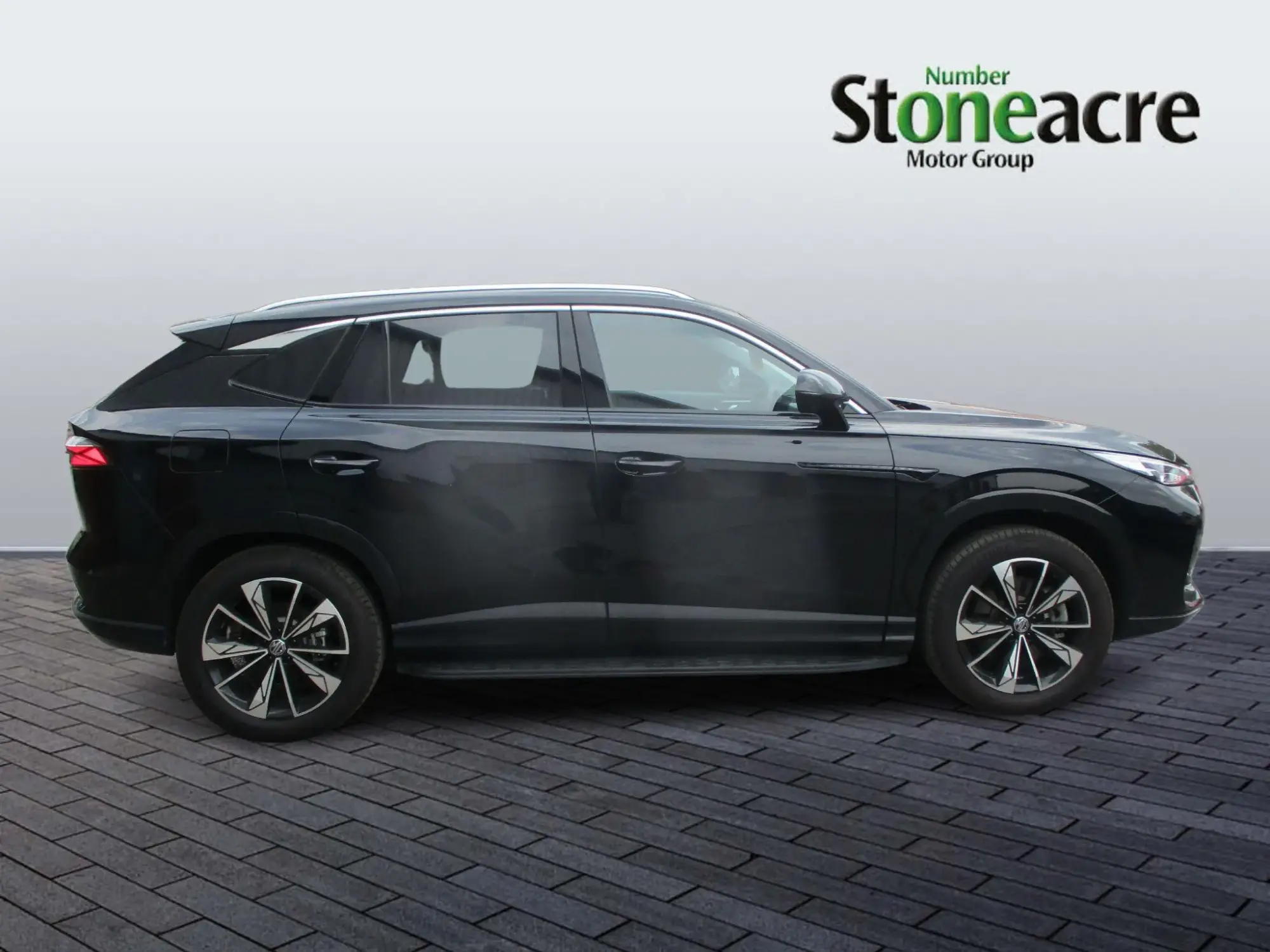 MG HS Plug-in Hybrid 1.5 T-GDI 24.7 kWh Trophy Auto Euro 6 (s/s) 5dr NV74EYJ Image 2