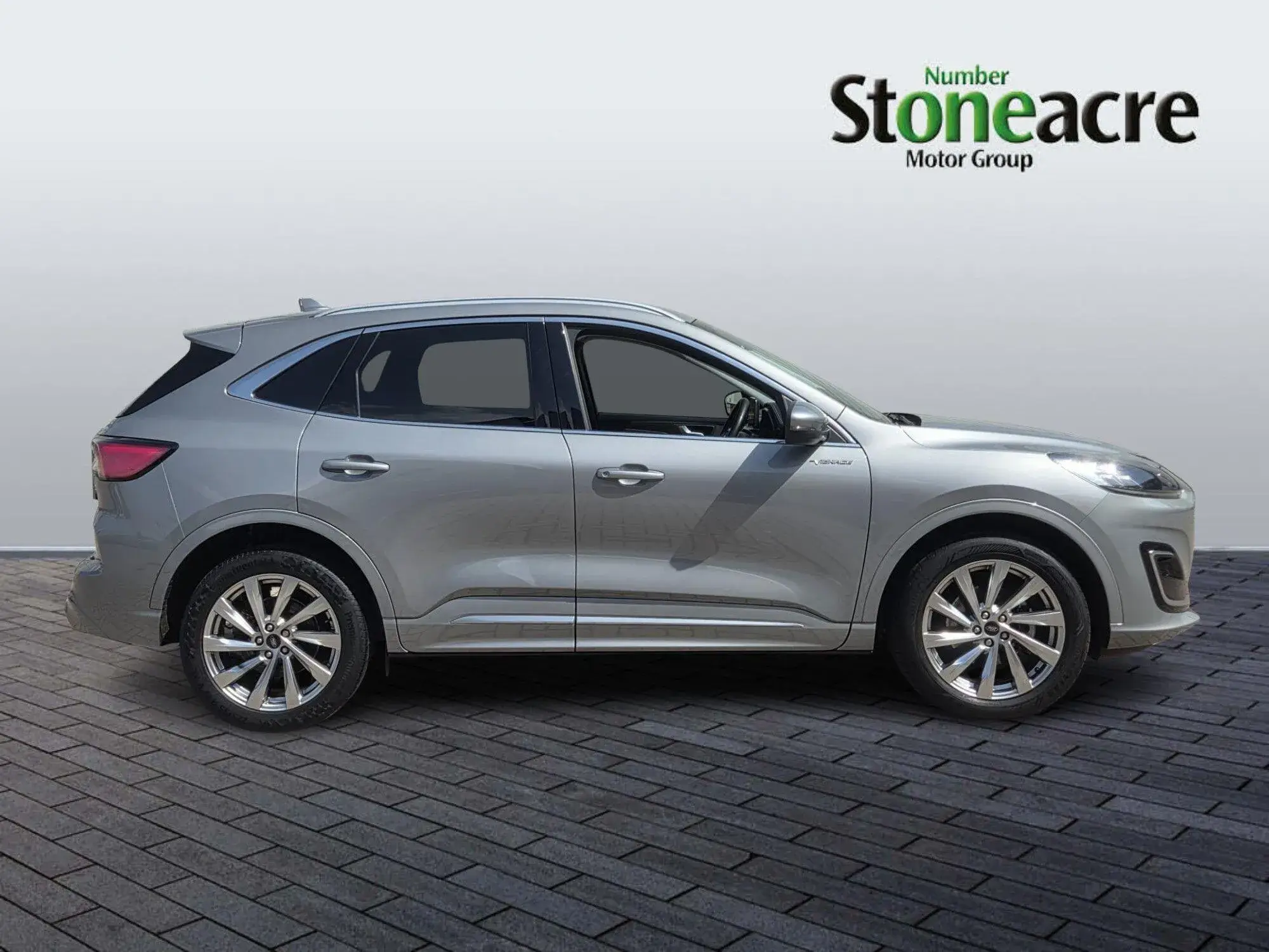 Ford Kuga Hybrid 2.5h Duratec Vignale CVT Euro 6 (s/s) 5dr VK23OBU Image 2