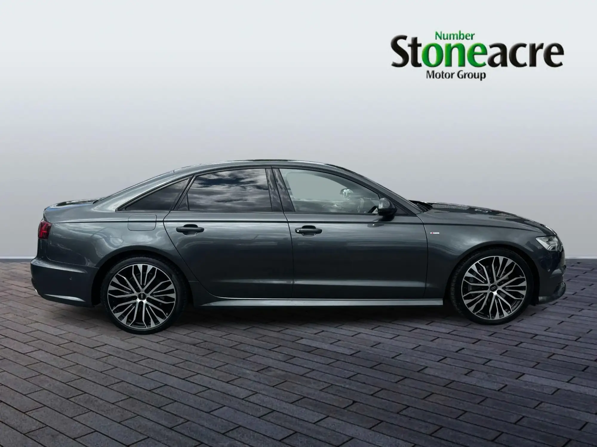 Audi A6 Saloon 3.0 BiTDI V6 Black Edition Tiptronic quattro Euro 6 (s/s) 4dr ML17XYH Image 2