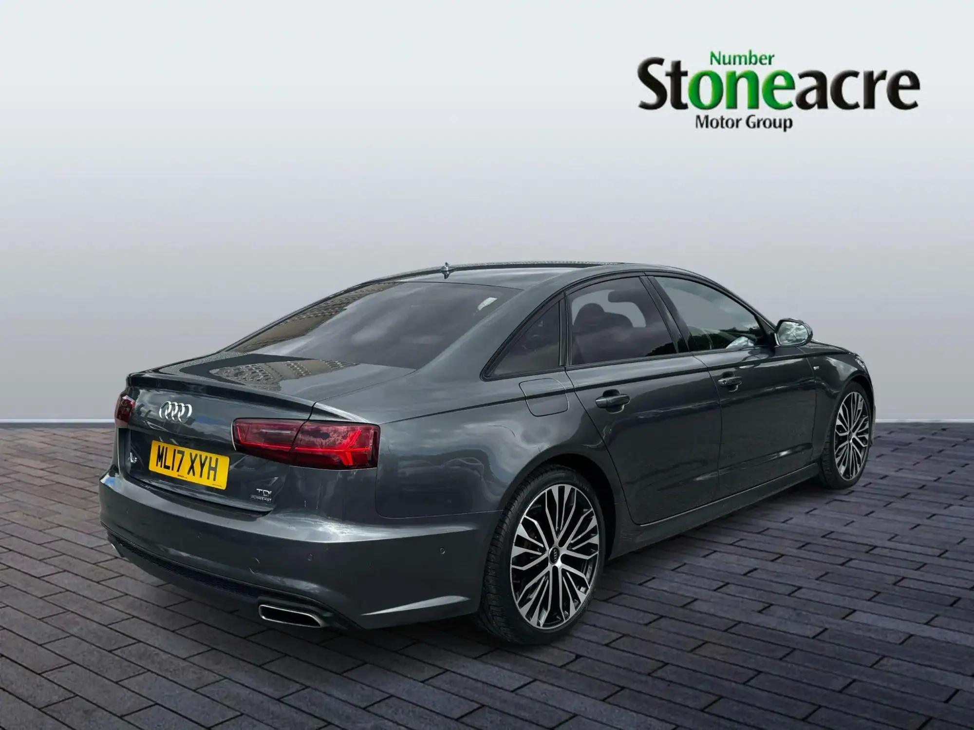 Audi A6 Saloon 3.0 BiTDI V6 Black Edition Tiptronic quattro Euro 6 (s/s) 4dr ML17XYH Image 3