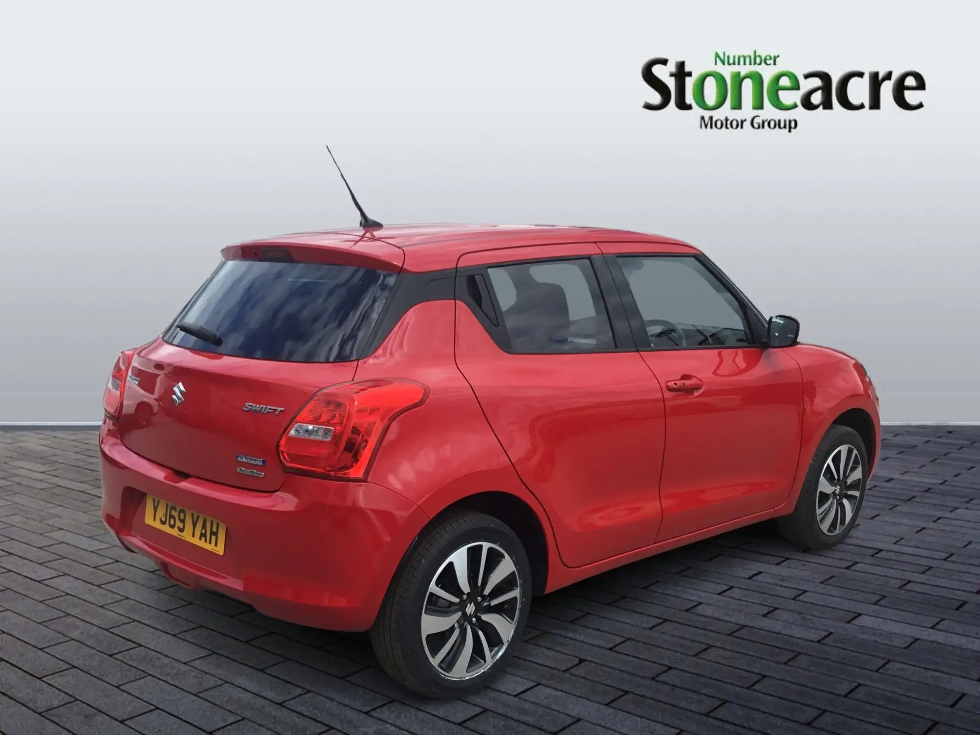 Suzuki Swift 1.2 Dualjet MHEV SZ5 Hatchback 5dr Petrol Hybrid Manual ALLGRIP Euro 6 (s/s) (90 ps) YJ69YAH Image 3