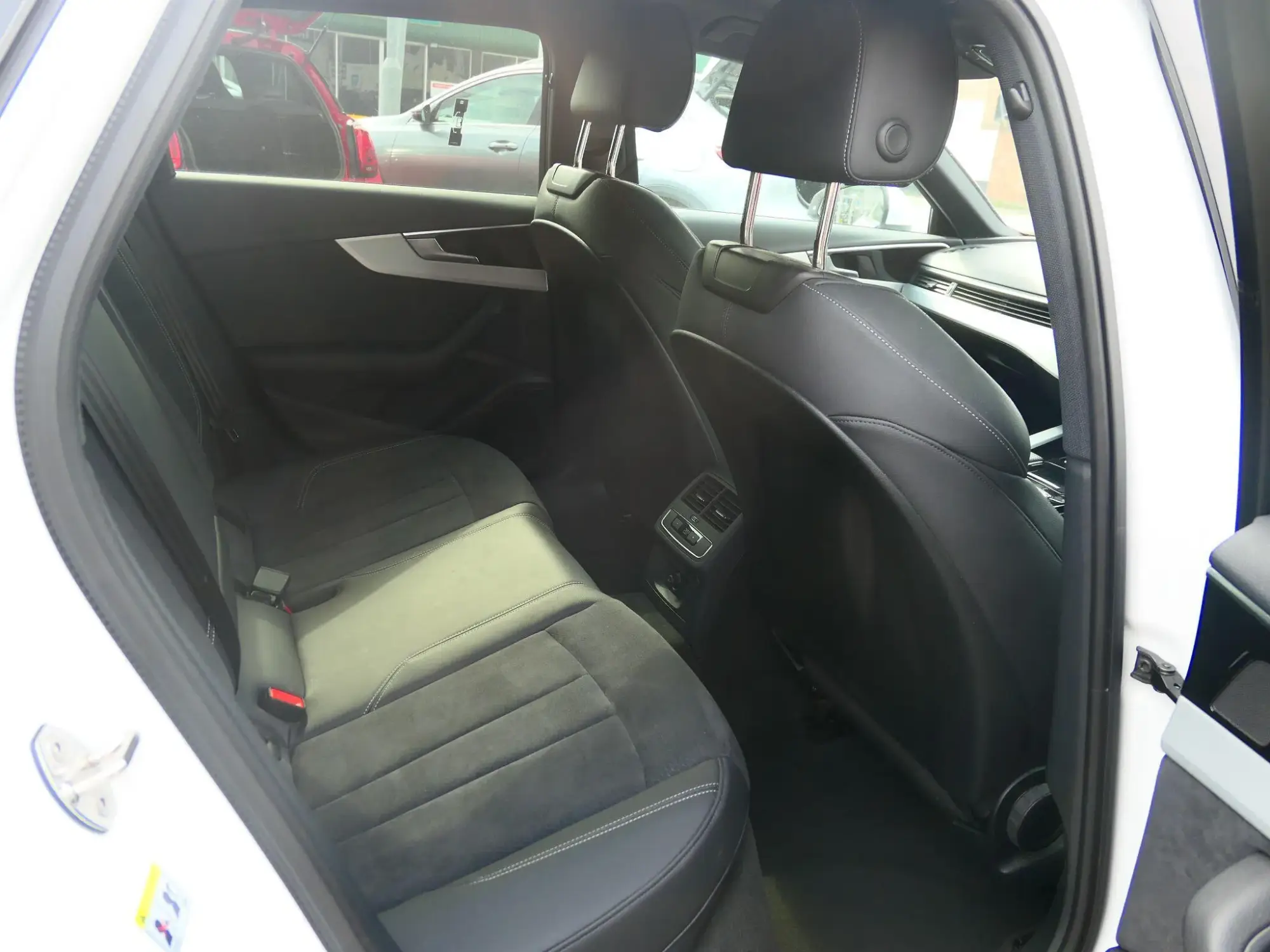 Audi A4 Avant Image 10 Audi A4 Avant Image 10