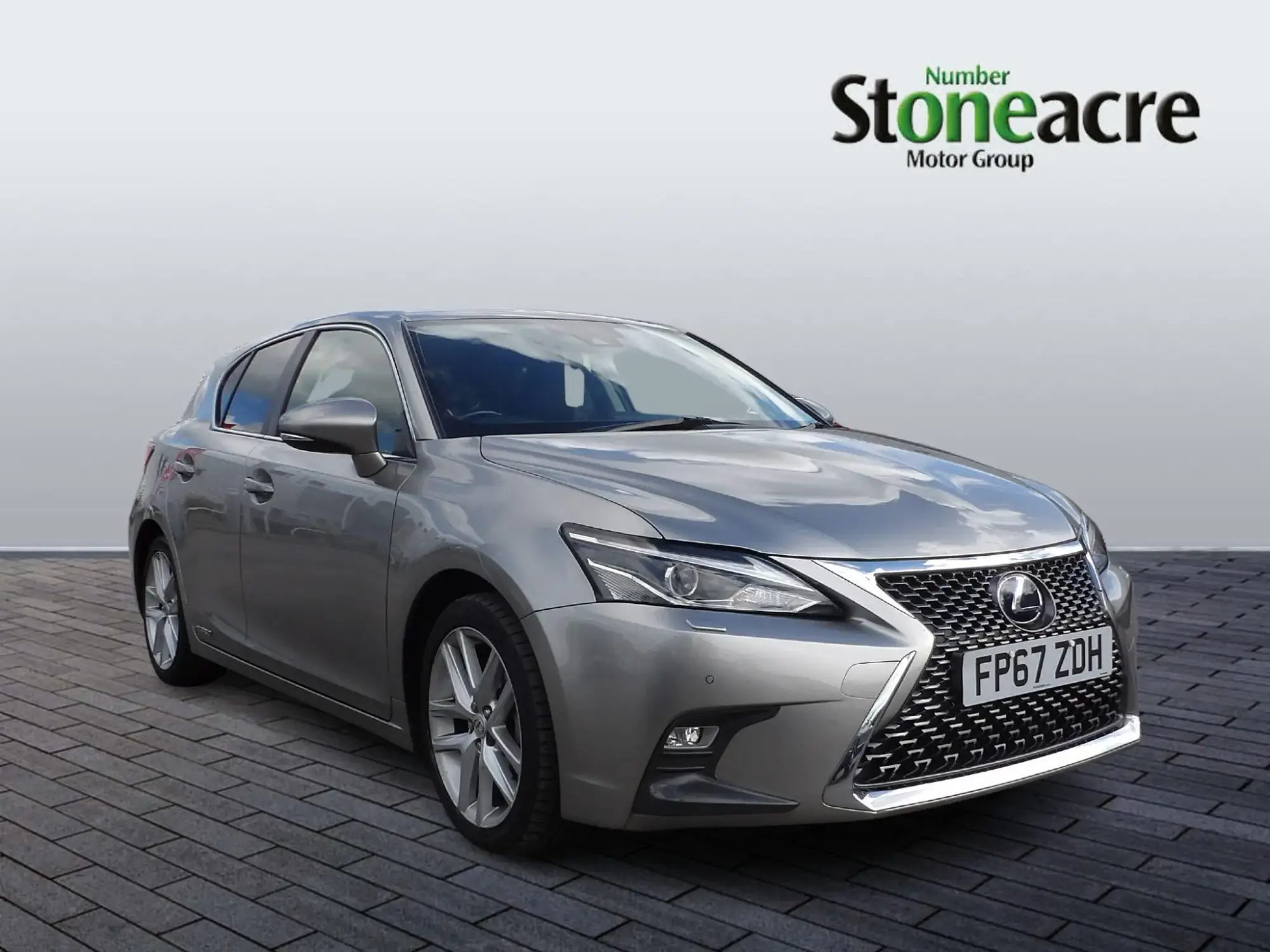 Lexus CT 200h 1.8 Premier 5dr CVT FP67ZDH Image 1
