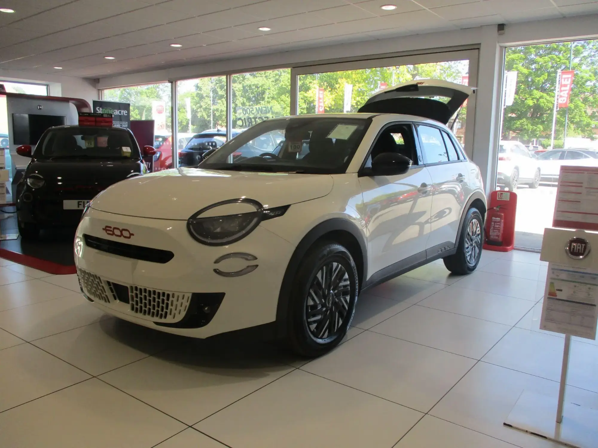 Fiat 600e Electric Image 2