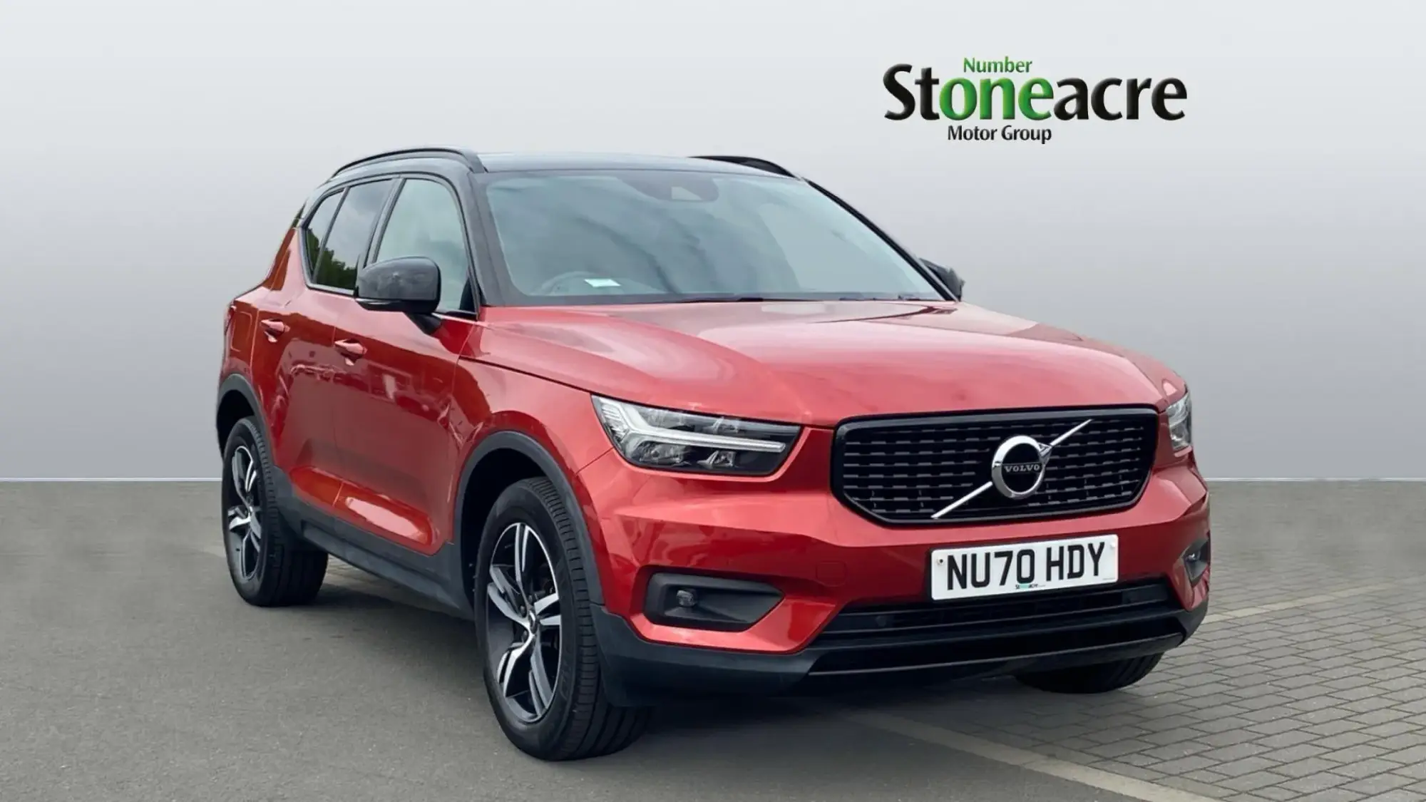 Volvo XC40 R-Design T3 (163 hp) Manual NU70HDY Image 1