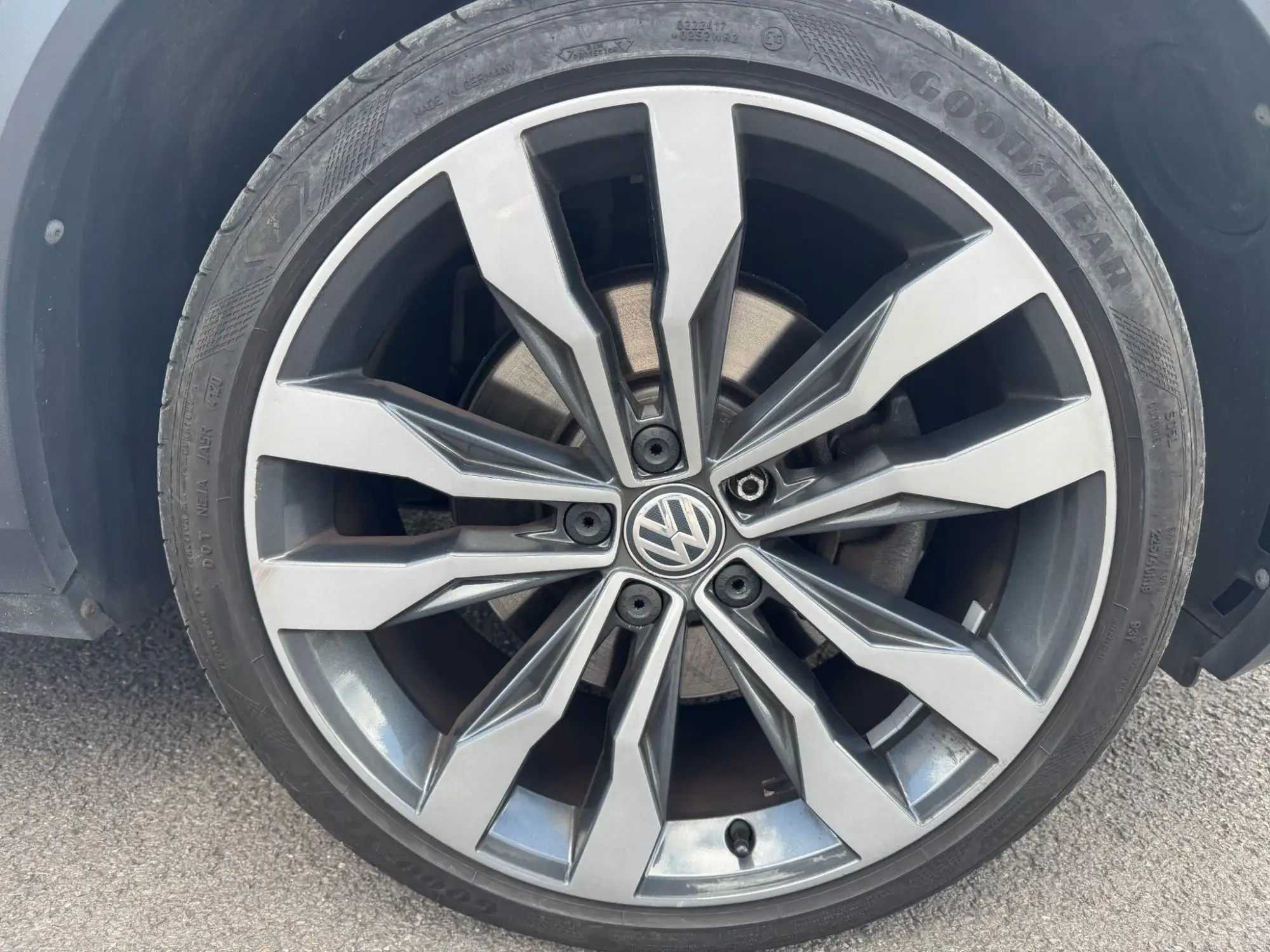 Volkswagen T-Roc Image 10